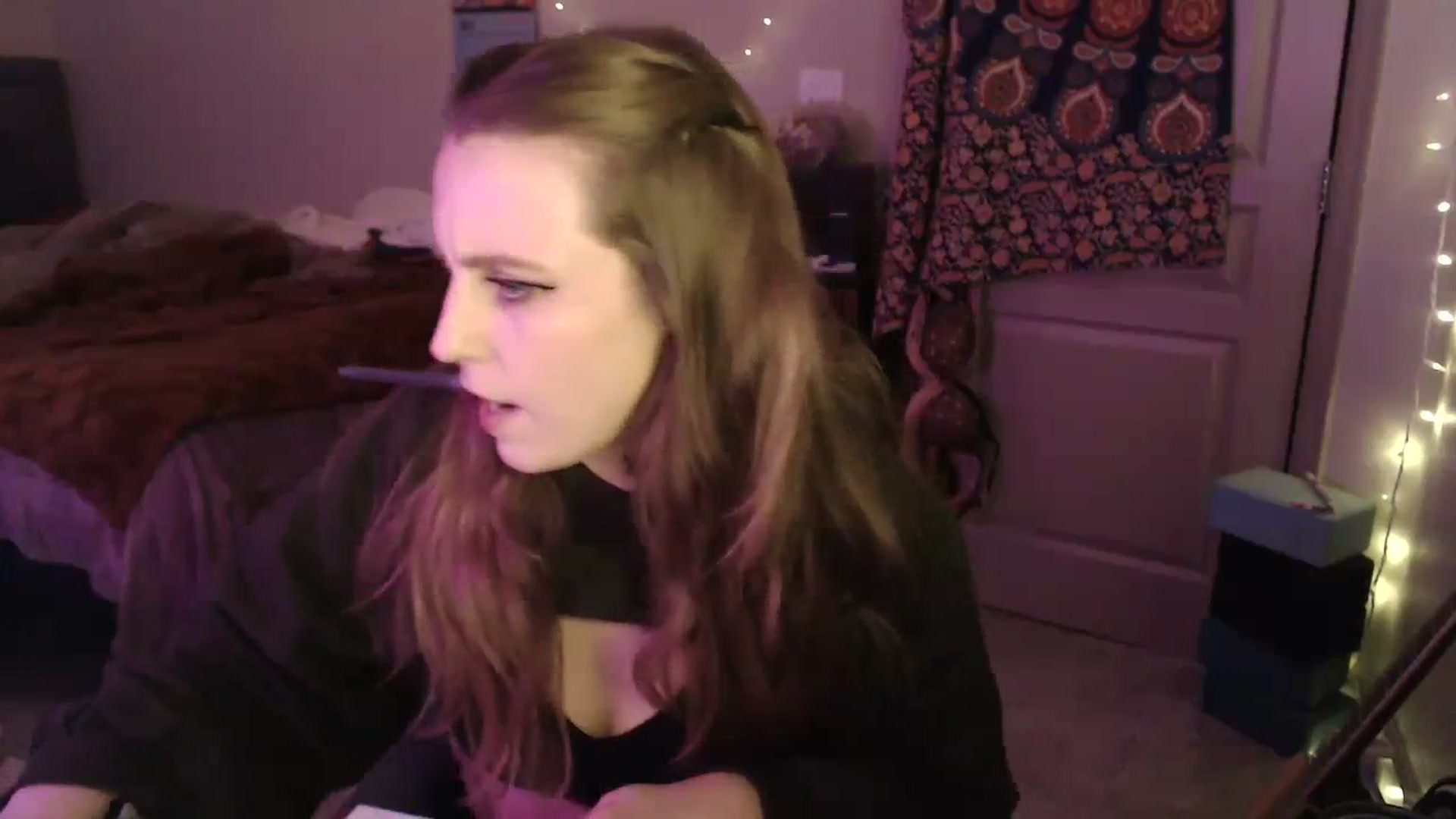 Gallery image thumbnail from Blake_Bardot's myfreecams stream on, 12/06/2023, 11:00 image 5 of 20