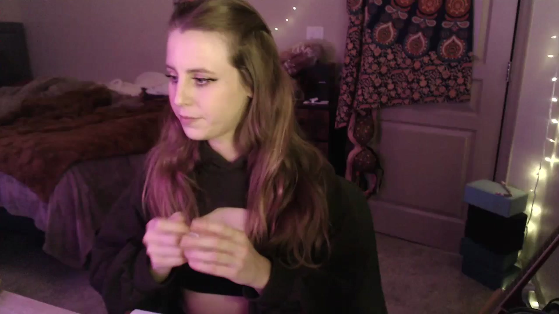 Gallery image thumbnail from Blake_Bardot's myfreecams stream on, 12/06/2023, 11:00 image 7 of 20
