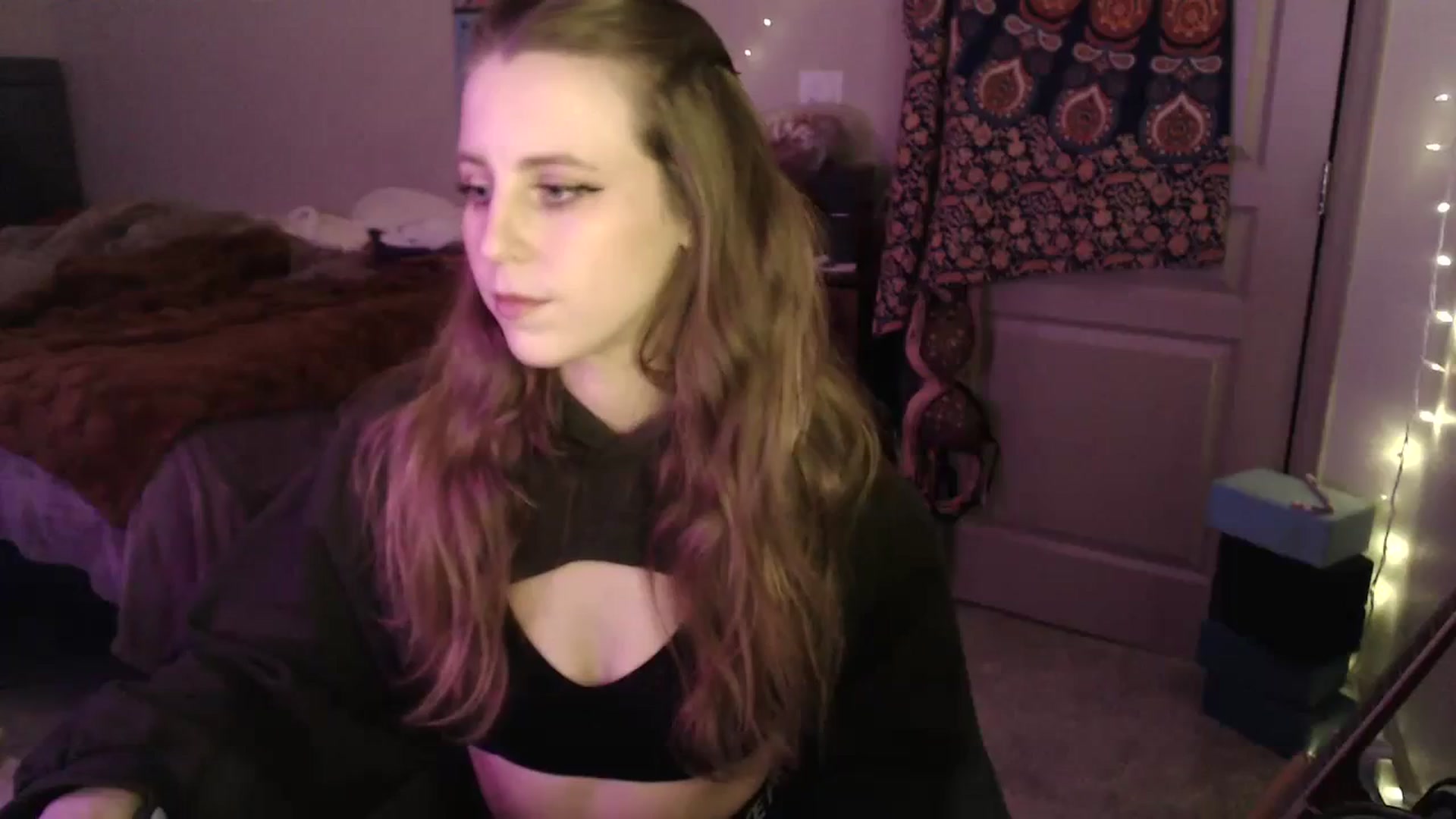 Gallery image thumbnail from Blake_Bardot's myfreecams stream on, 12/06/2023, 11:00 image 1 of 20