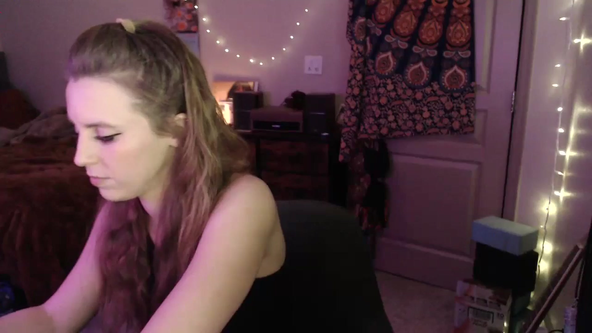 Gallery image thumbnail from Blake_Bardot's myfreecams stream on, 12/15/2023, 07:21 image 6 of 20