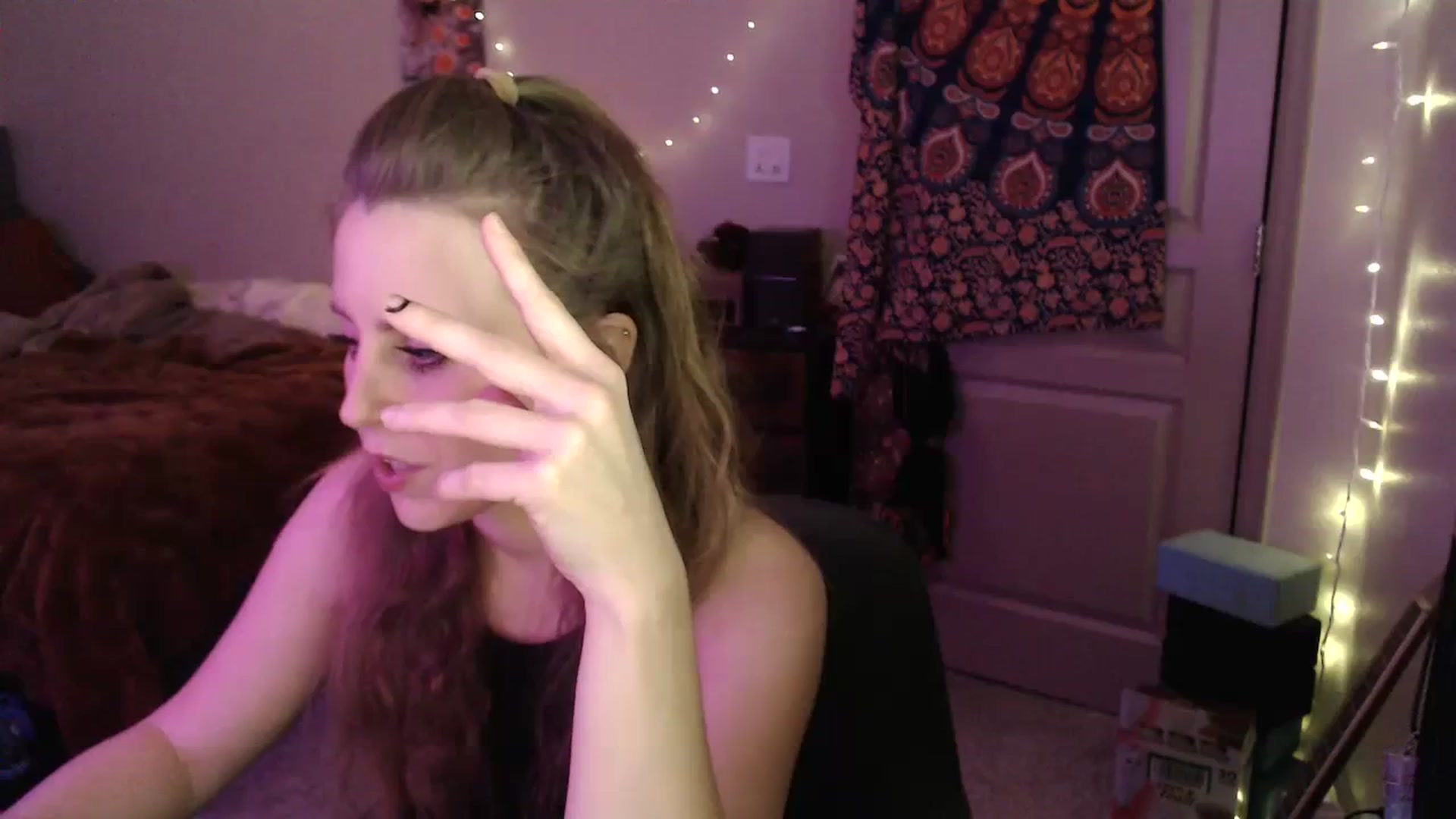 Gallery image thumbnail from Blake_Bardot's myfreecams stream on, 12/15/2023, 07:21 image 3 of 20