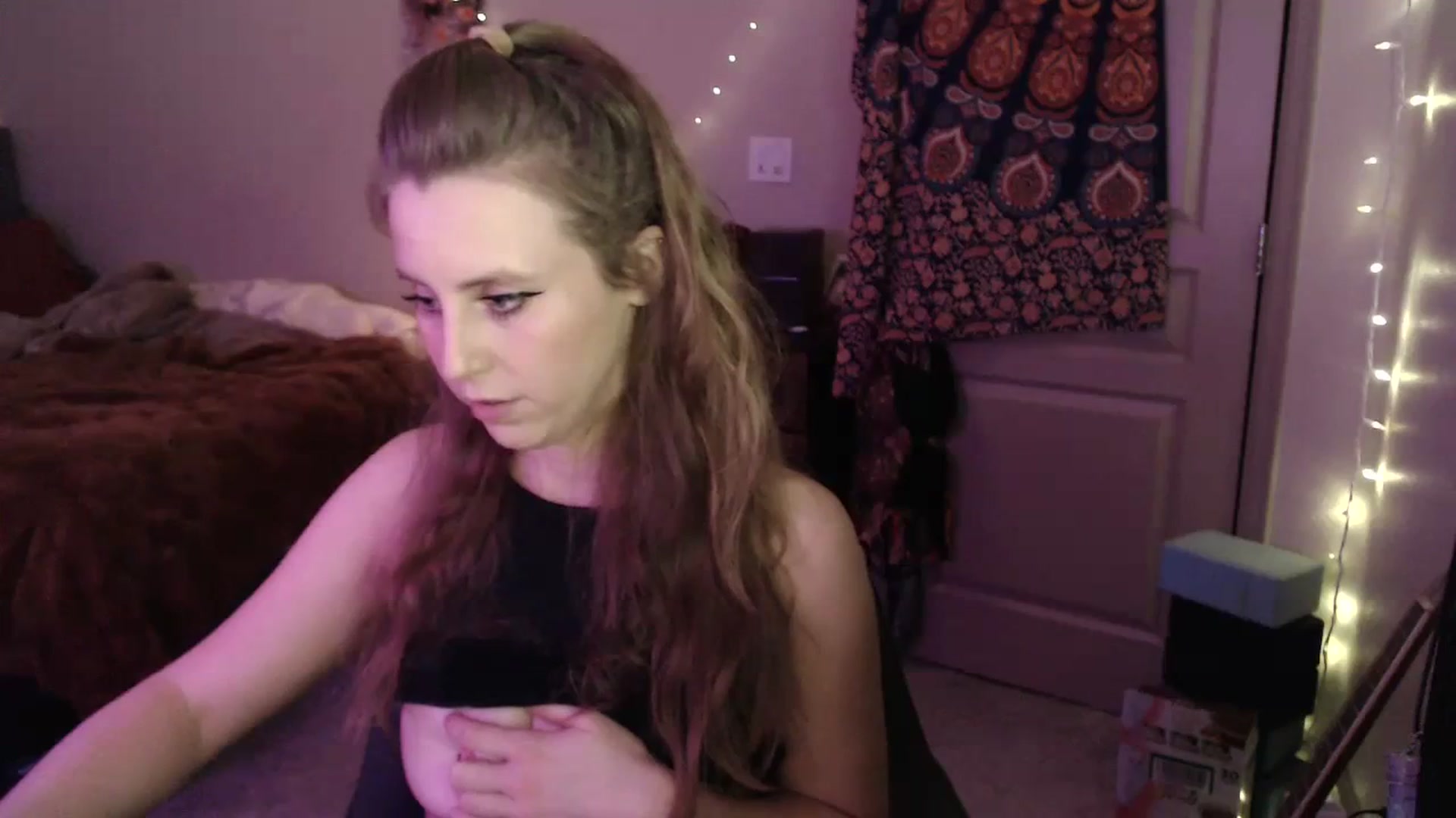 Gallery image thumbnail from Blake_Bardot's myfreecams stream on, 12/15/2023, 07:21 image 16 of 20