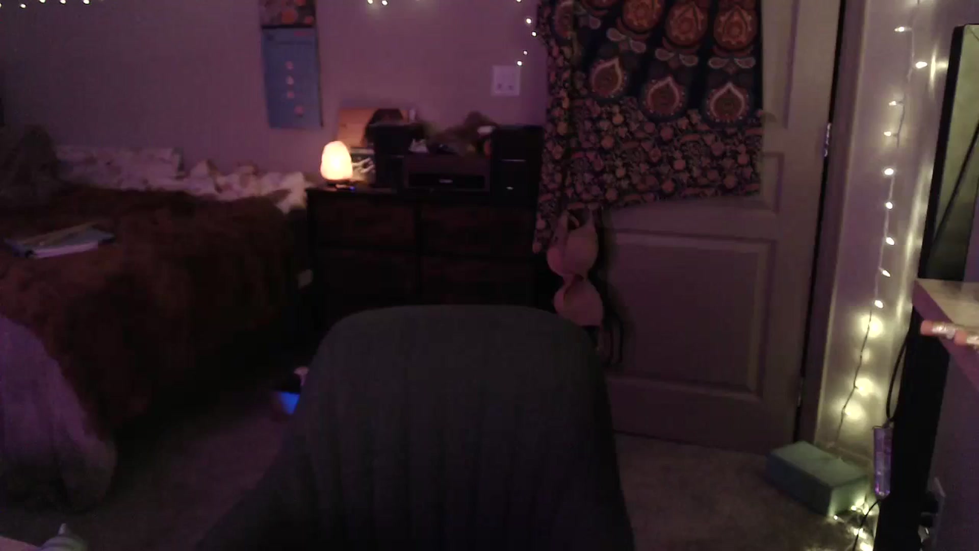 Gallery image thumbnail from Blake_Bardot's myfreecams stream on, 12/25/2023, 06:47 image 17 of 20