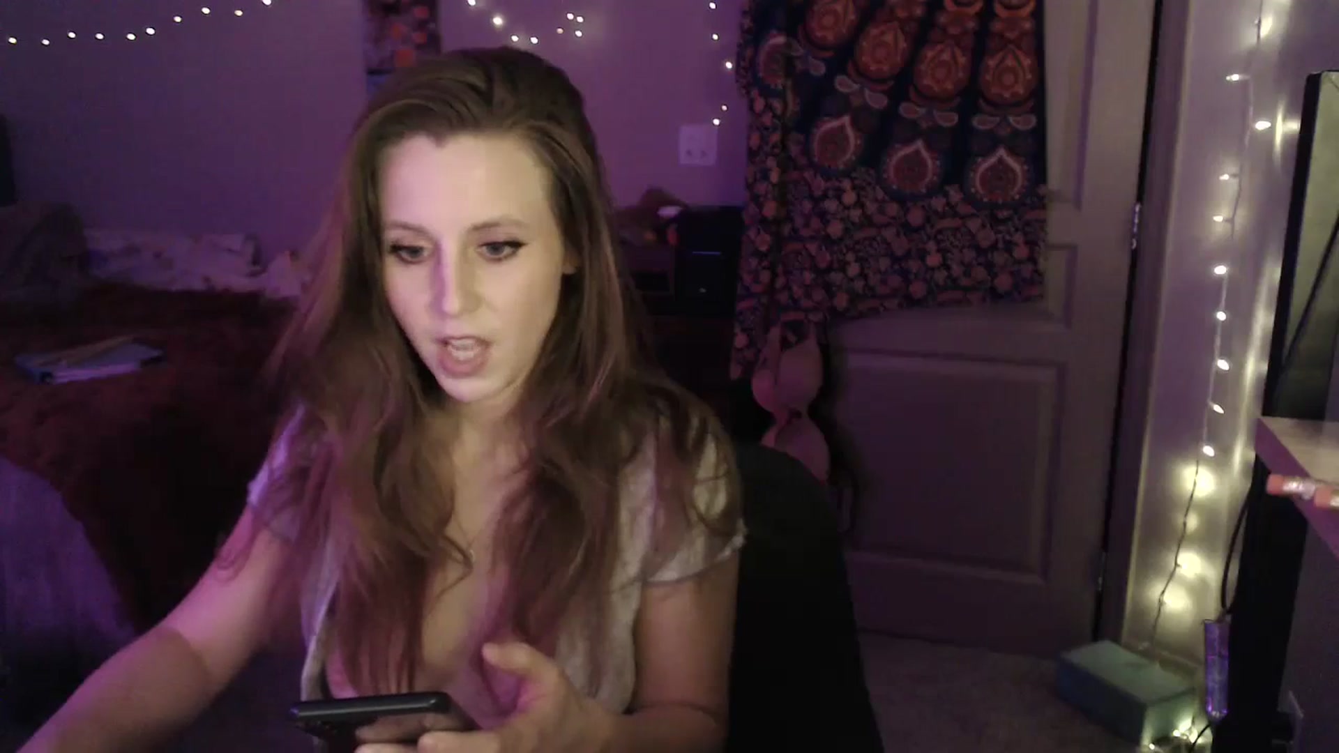 Gallery image thumbnail from Blake_Bardot's myfreecams stream on, 12/25/2023, 06:47 image 8 of 20