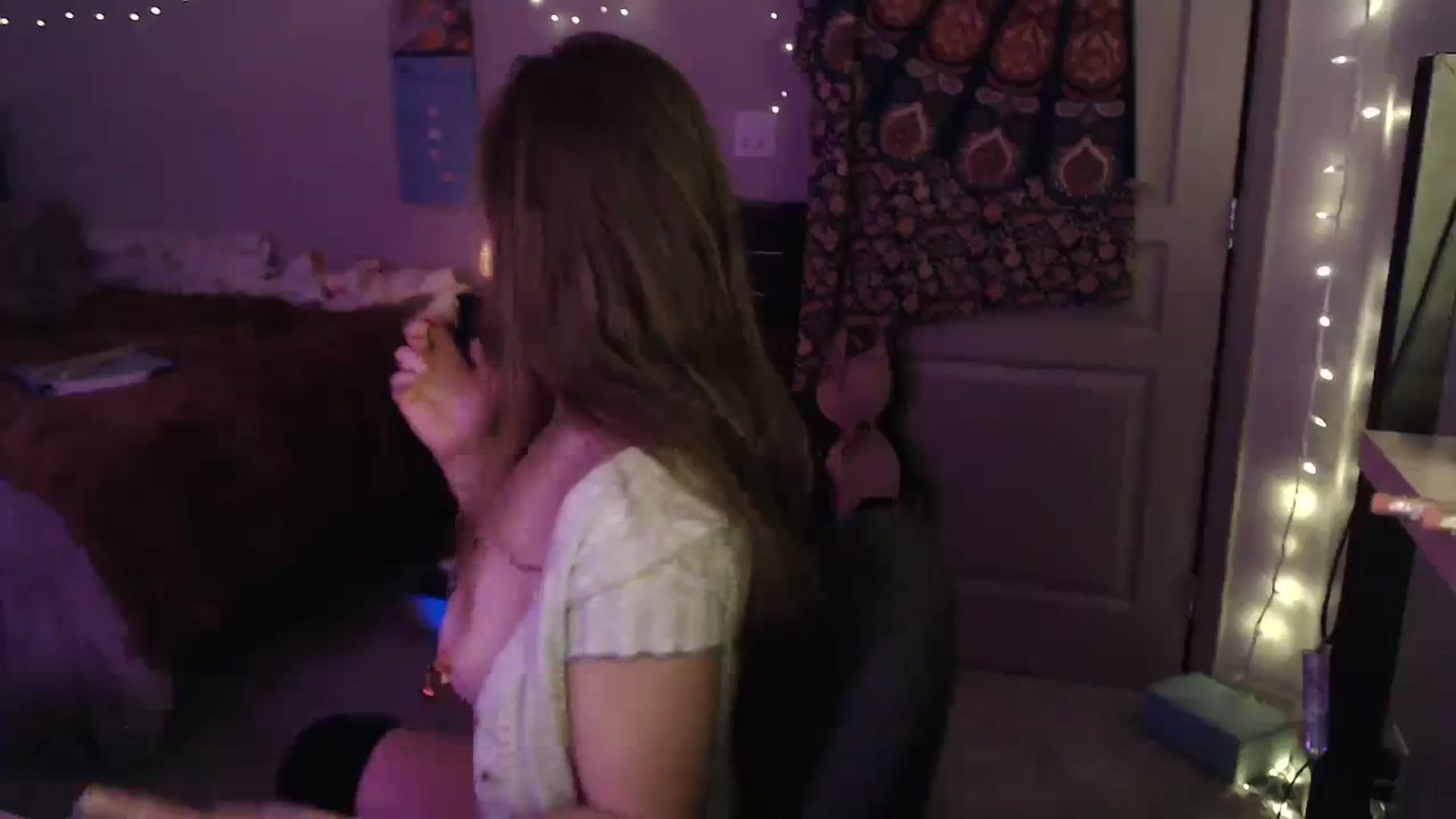 Gallery image thumbnail from Blake_Bardot's myfreecams stream on, 12/25/2023, 07:27 image 3 of 20