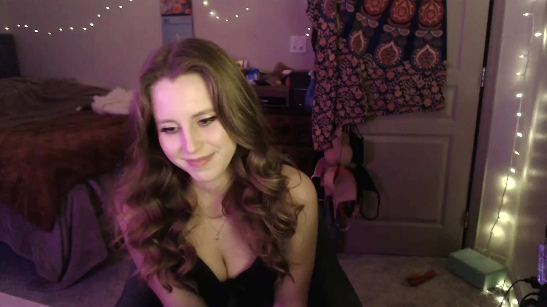 Gallery image thumbnail from Blake_Bardot's myfreecams stream on, 12/26/2023, 07:45 image 11 of 20