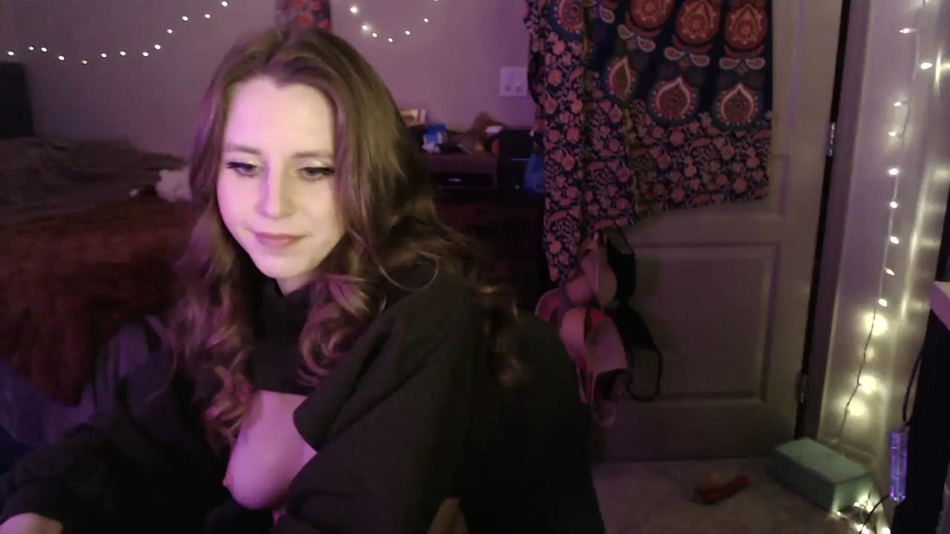 Gallery image thumbnail from Blake_Bardot's myfreecams stream on, 12/26/2023, 07:45 image 17 of 20