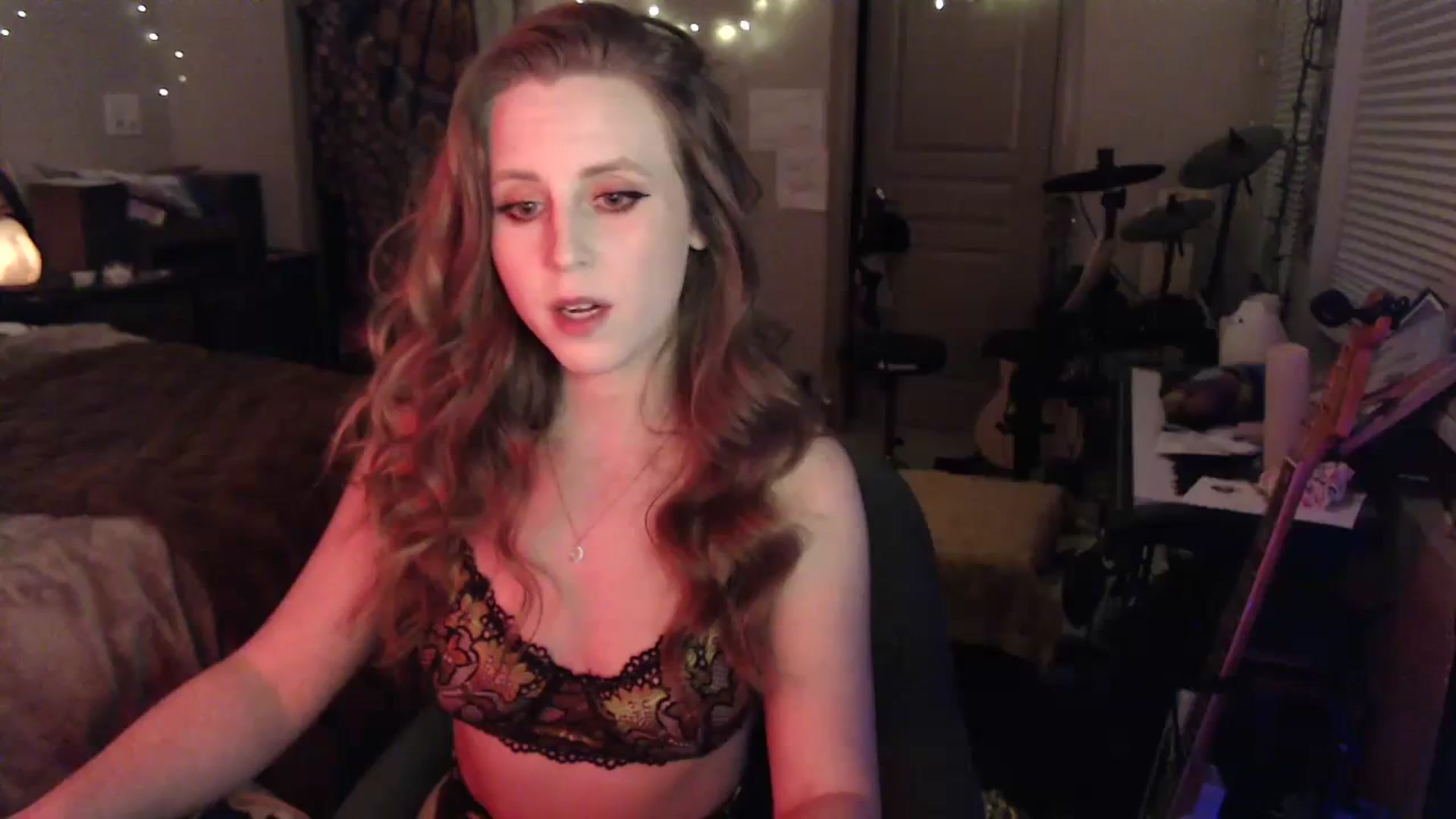 Gallery image thumbnail from Blake_Bardot's myfreecams stream on, 01/01/2024, 08:42 image 1 of 20