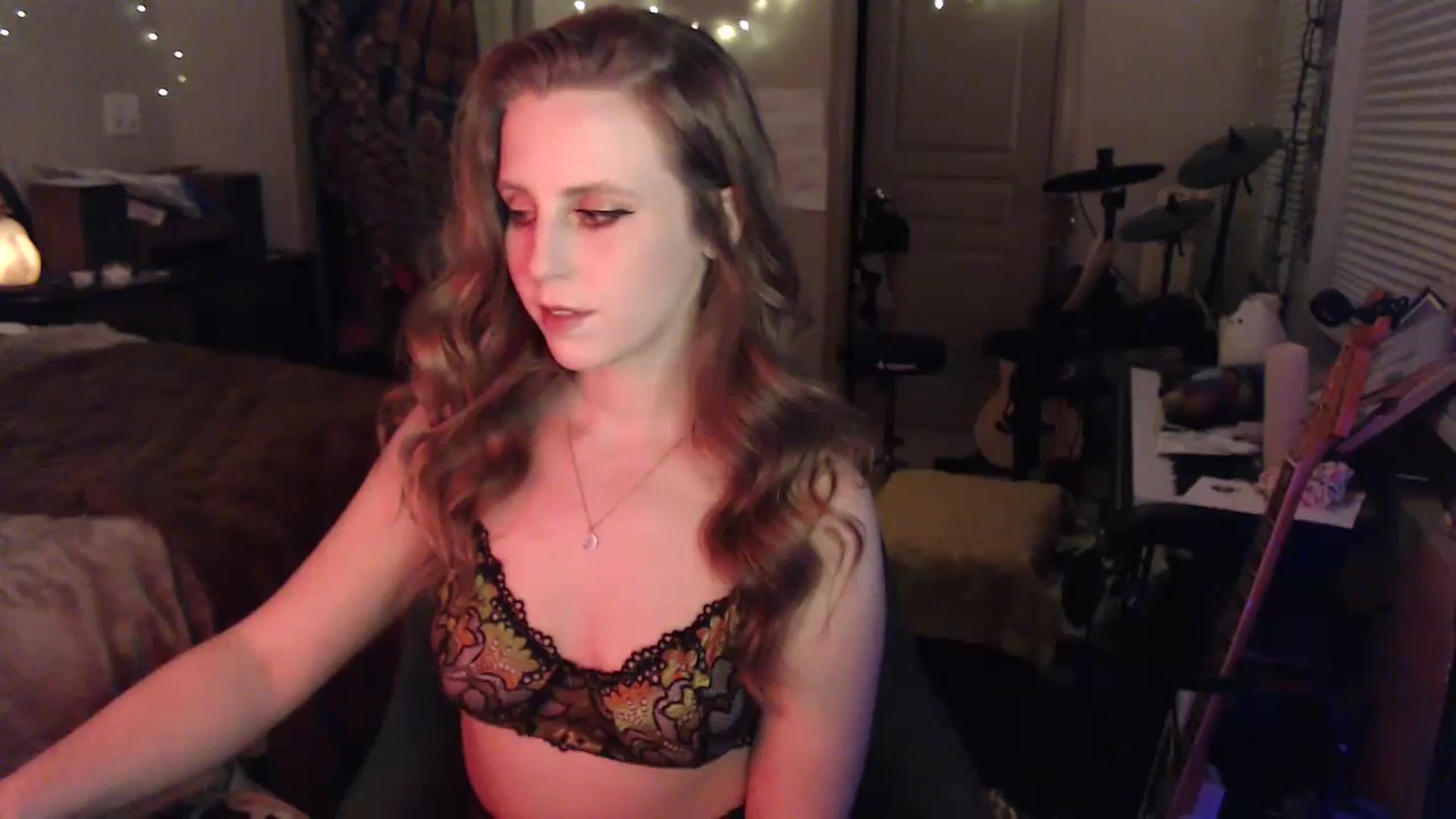 Gallery image thumbnail from Blake_Bardot's myfreecams stream on, 01/01/2024, 08:42 image 13 of 20