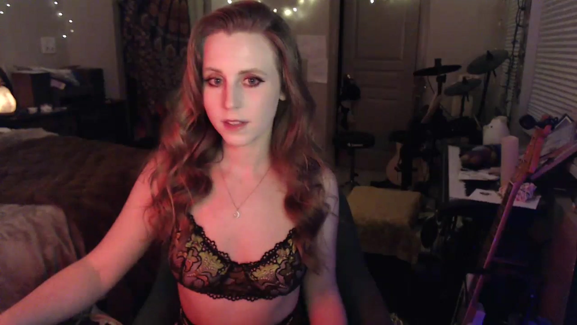Gallery image thumbnail from Blake_Bardot's myfreecams stream on, 01/01/2024, 08:42 image 15 of 20