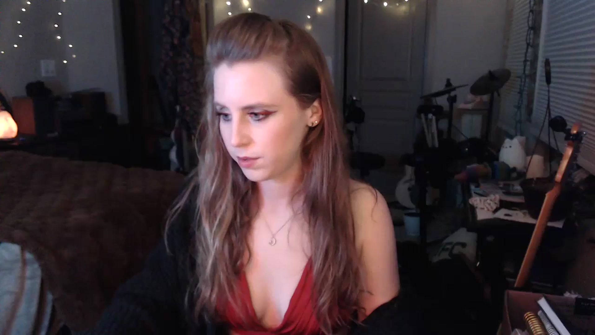 Gallery image thumbnail from Blake_Bardot's myfreecams stream on, 01/09/2024, 08:40 image 2 of 20