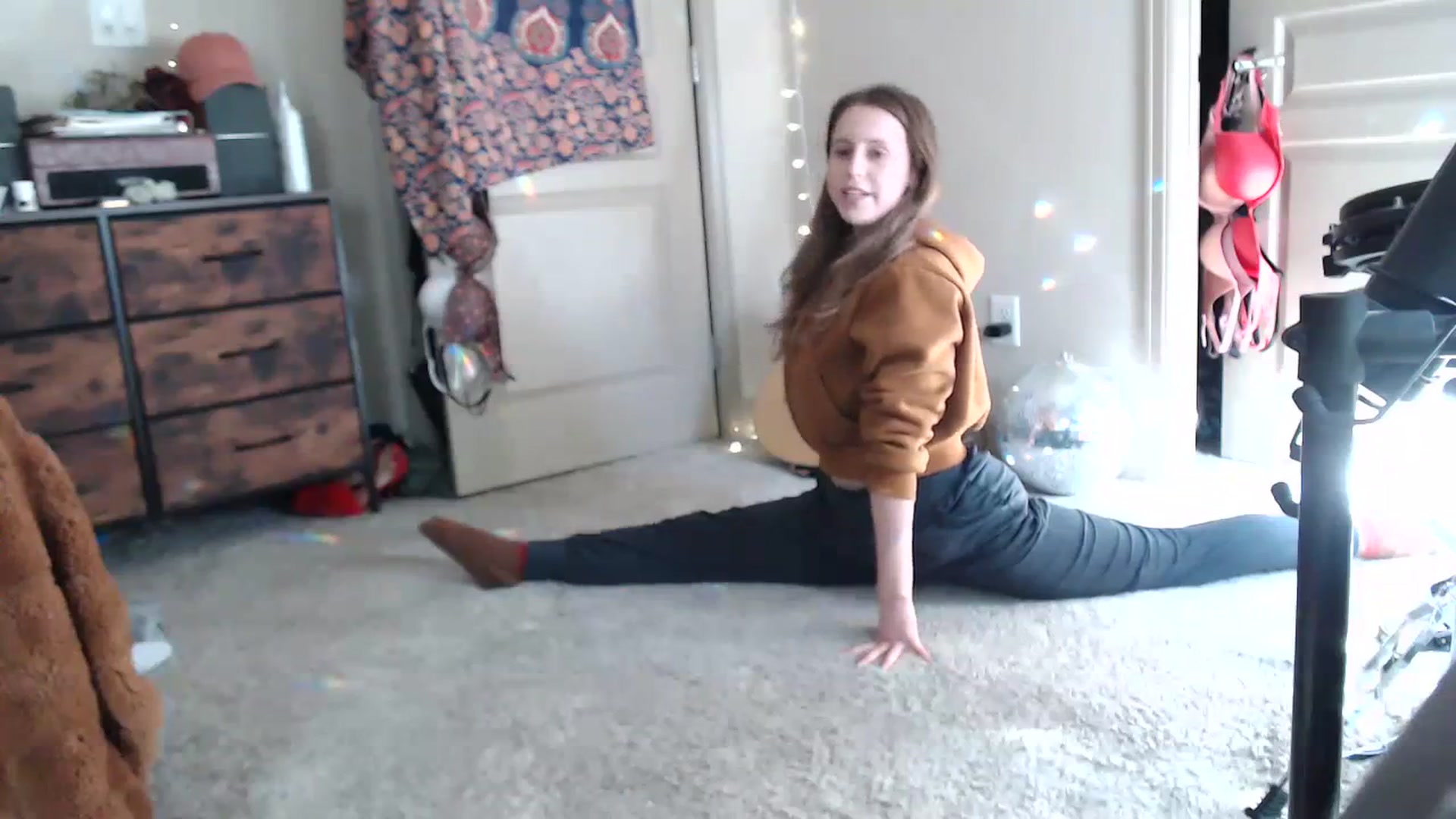 Gallery image thumbnail from Blake_Bardot's myfreecams stream on, 03/05/2024, 22:51 image 2 of 20