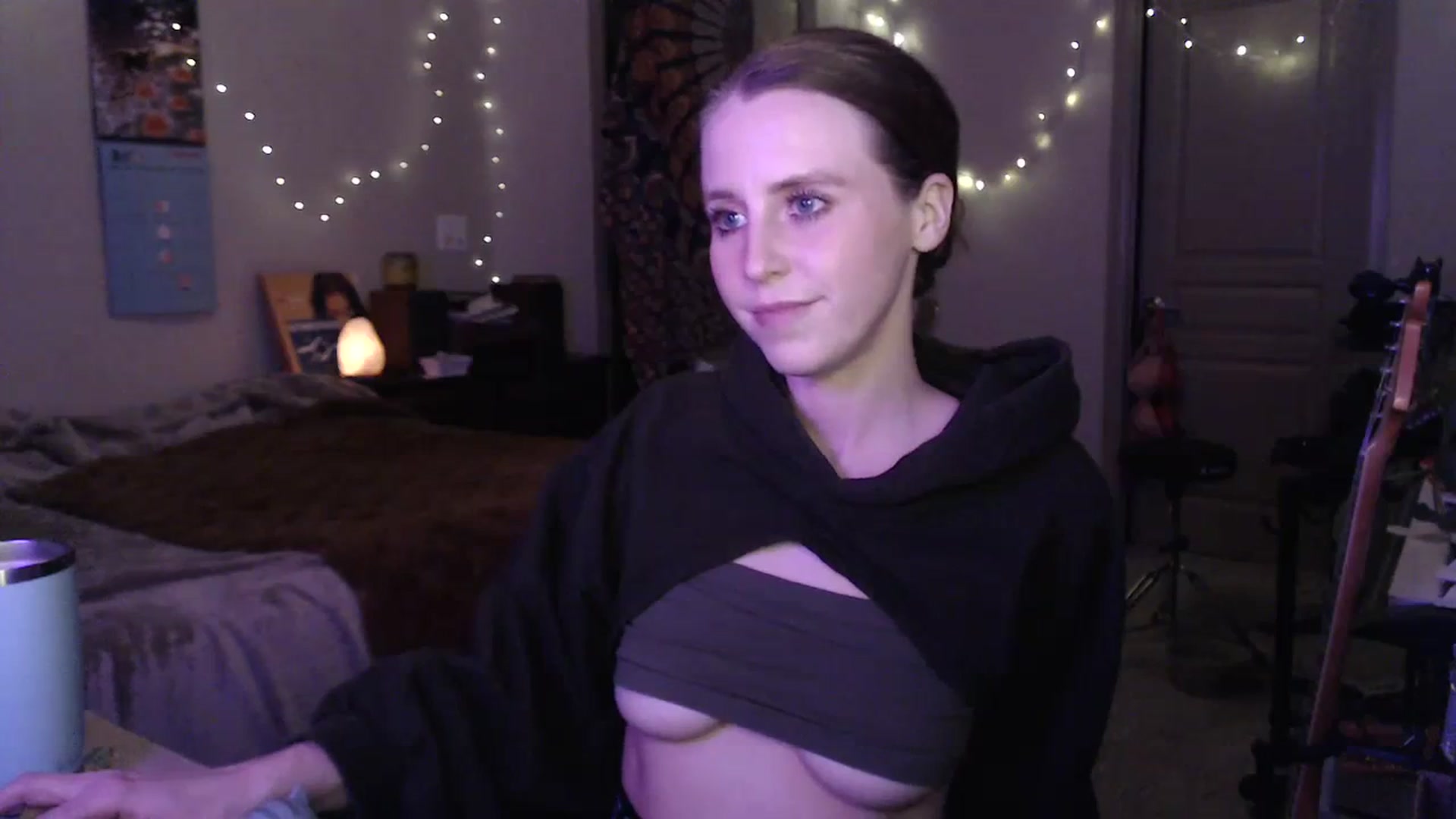 Gallery image thumbnail from Blake_Bardot's myfreecams stream on, 03/13/2024, 07:22 image 2 of 20