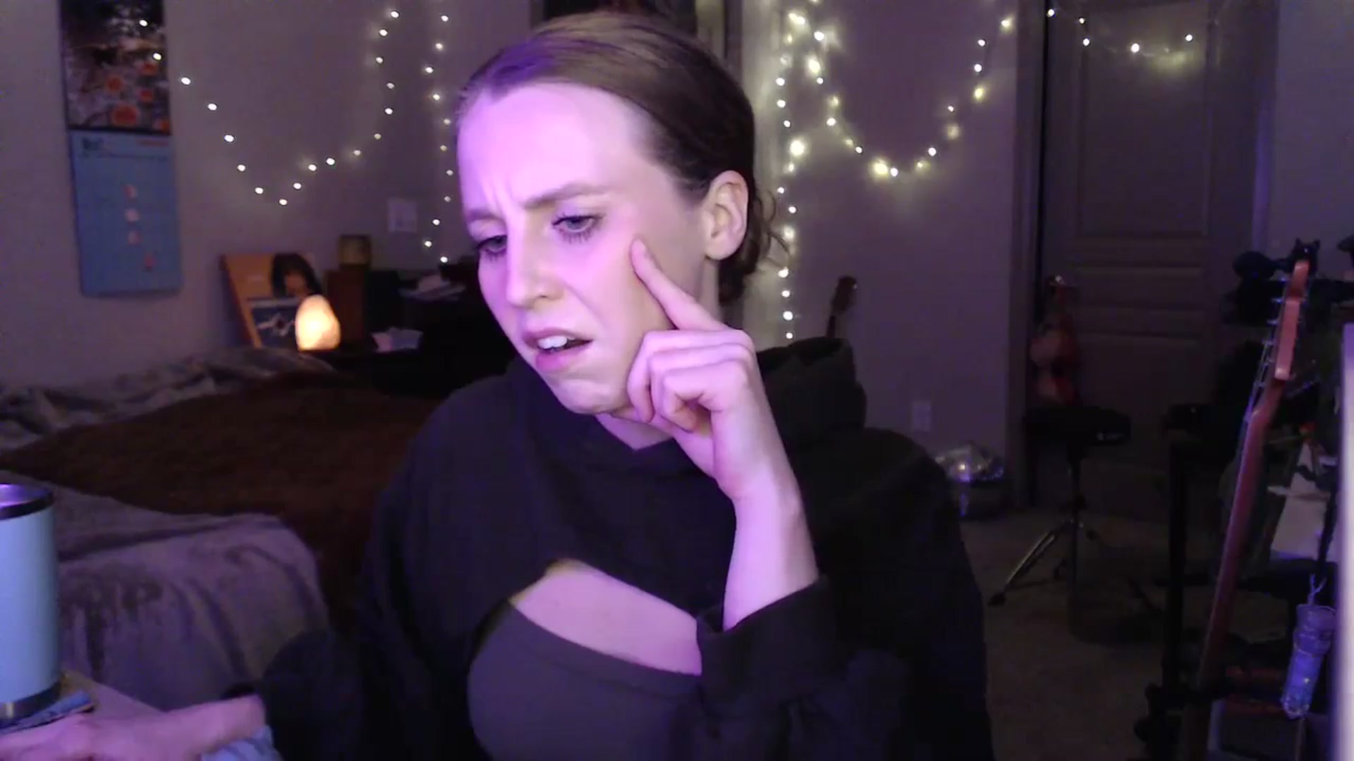 Gallery image thumbnail from Blake_Bardot's myfreecams stream on, 03/13/2024, 07:22 image 12 of 20