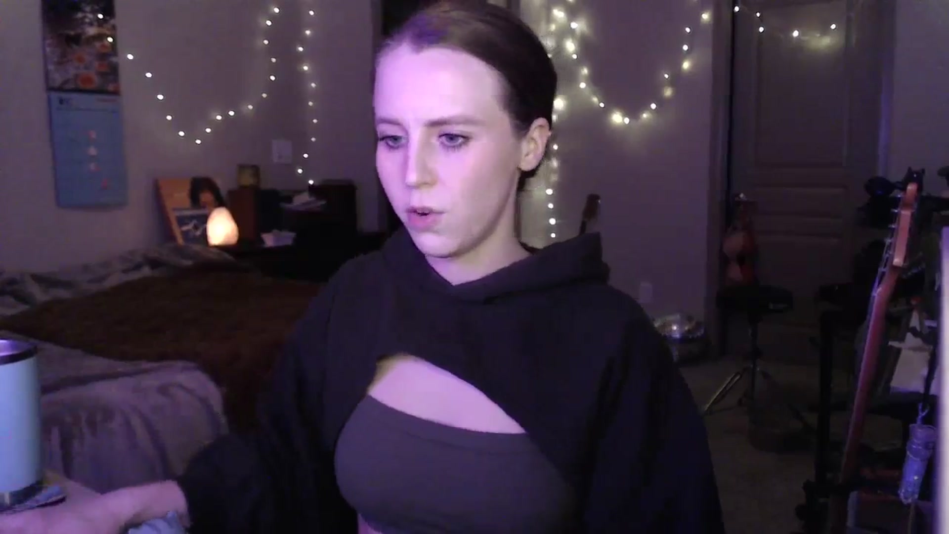 Gallery image thumbnail from Blake_Bardot's myfreecams stream on, 03/13/2024, 07:22 image 10 of 20