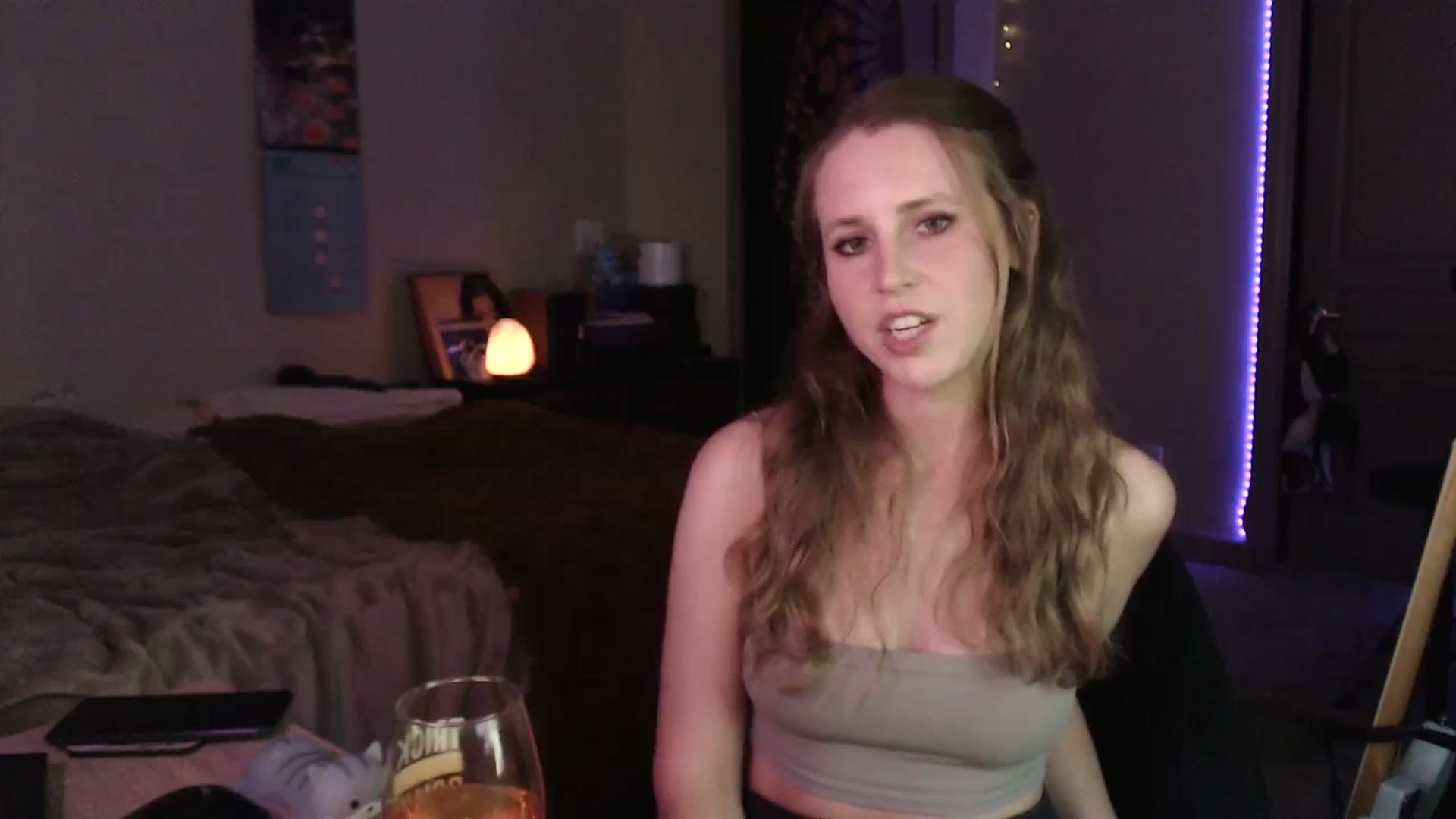 Gallery image thumbnail from Blake_Bardot's myfreecams stream on, 05/08/2024, 04:11 image 5 of 20