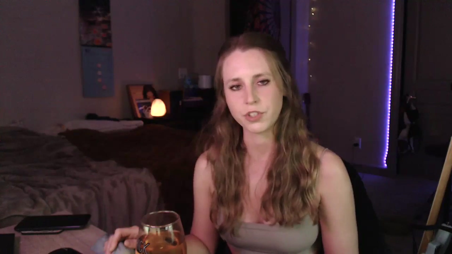 Gallery image thumbnail from Blake_Bardot's myfreecams stream on, 05/08/2024, 04:11 image 7 of 20