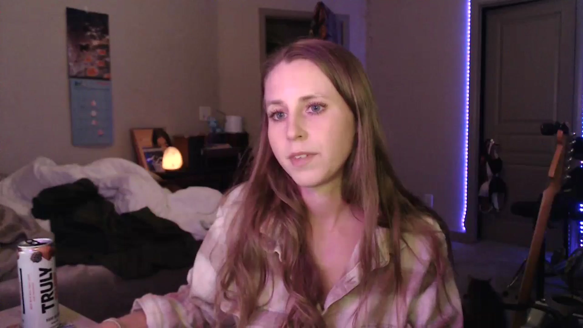 Gallery image thumbnail from Blake_Bardot's myfreecams stream on, 05/10/2024, 06:03 image 14 of 20