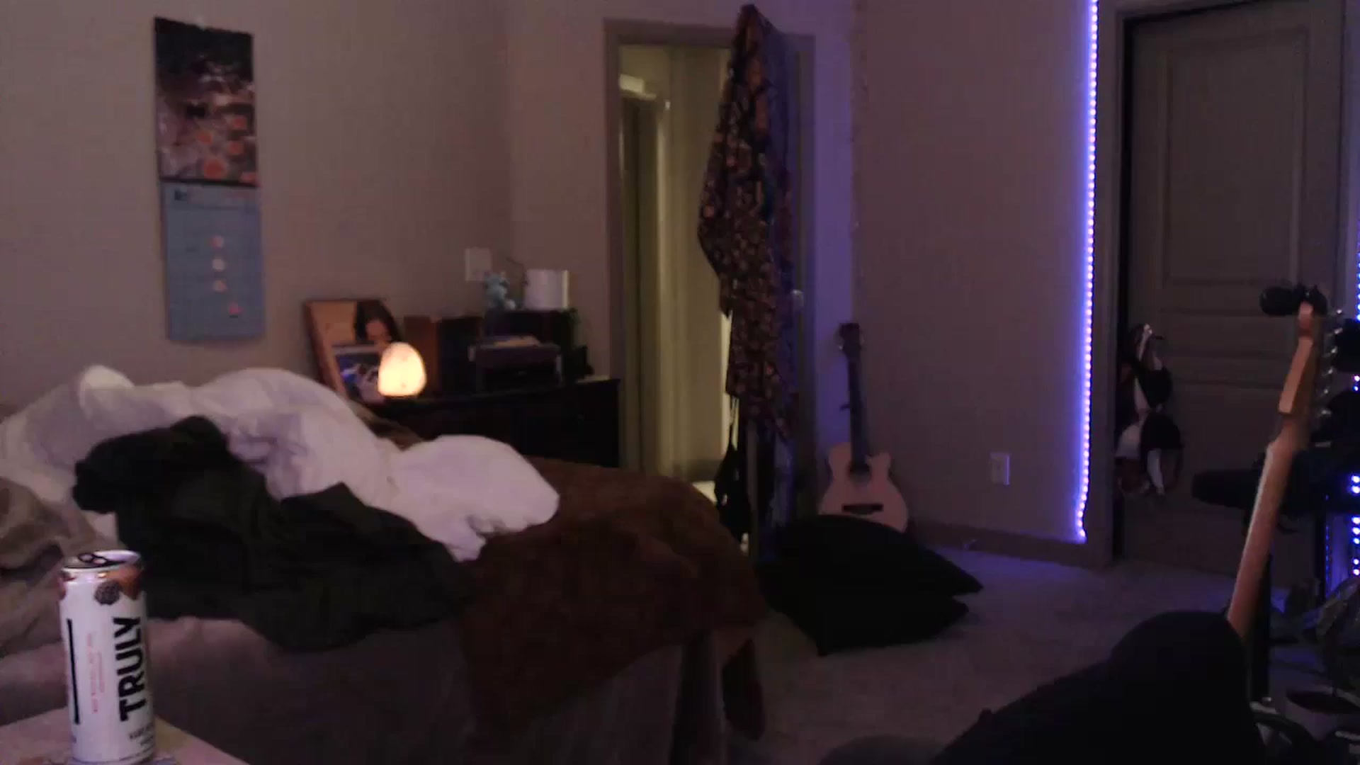 Gallery image thumbnail from Blake_Bardot's myfreecams stream on, 05/10/2024, 06:03 image 12 of 20
