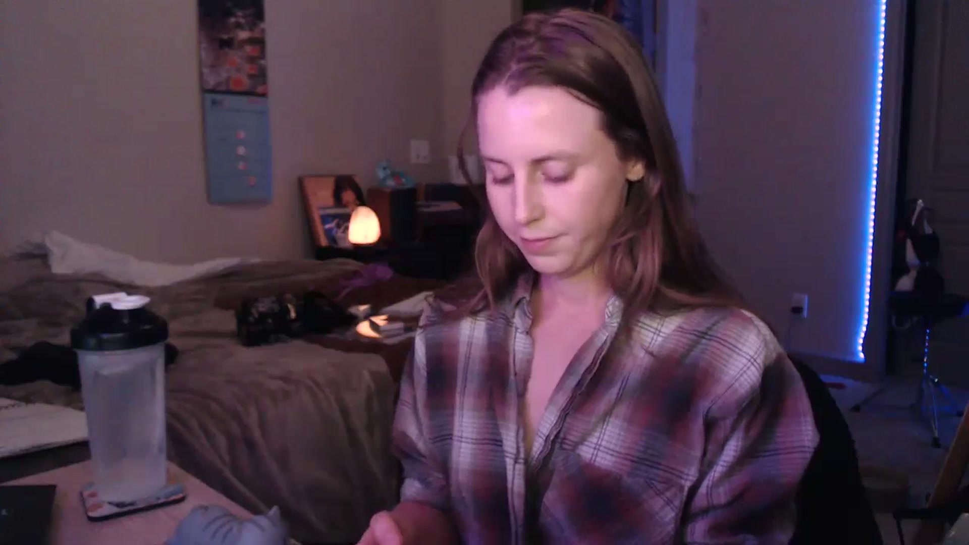 Gallery image thumbnail from Blake_Bardot's myfreecams stream on, 05/16/2024, 06:53 image 6 of 20