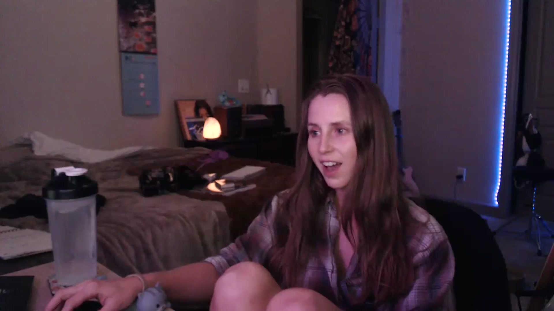 Gallery image thumbnail from Blake_Bardot's myfreecams stream on, 05/16/2024, 06:53 image 13 of 20