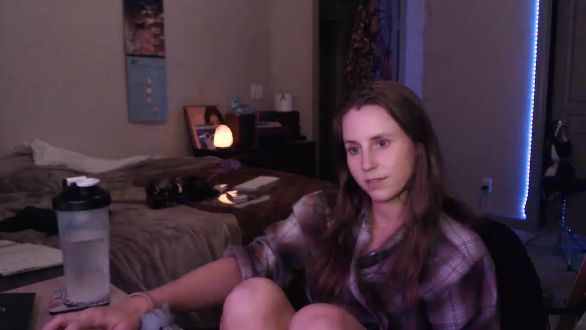 Gallery image thumbnail from Blake_Bardot's myfreecams stream on, 05/16/2024, 06:53 image 19 of 20