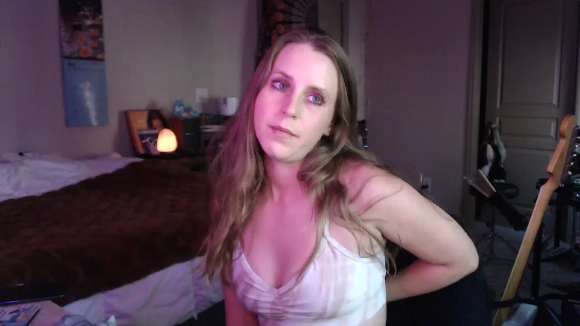 Gallery image thumbnail from Blake_Bardot's myfreecams stream on, 05/28/2024, 01:23 image 15 of 20