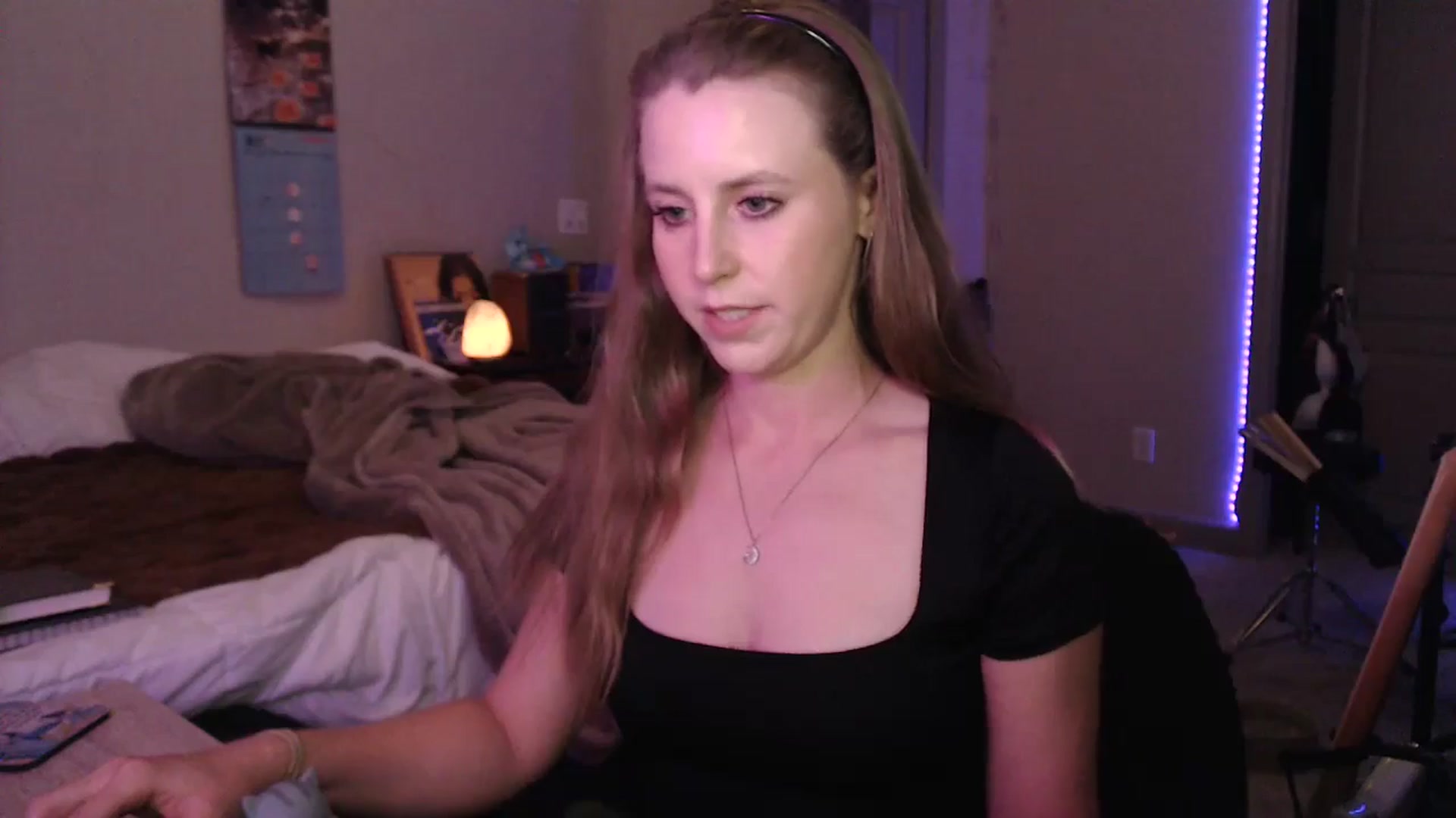 Gallery image thumbnail from Blake_Bardot's myfreecams stream on, 05/29/2024, 05:17 image 13 of 20