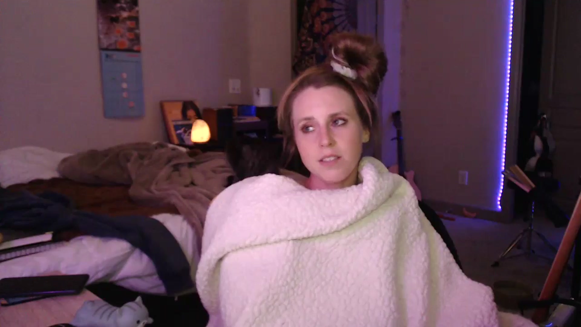 Gallery image thumbnail from Blake_Bardot's myfreecams stream on, 05/29/2024, 07:48 image 19 of 20