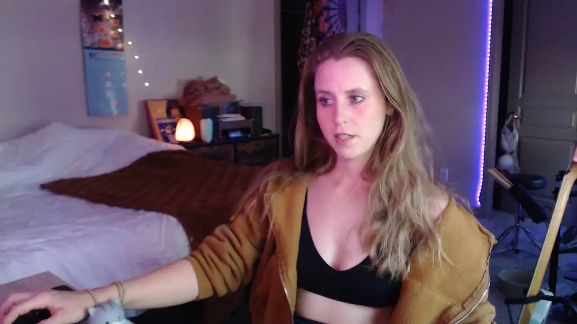 Gallery image thumbnail from Blake_Bardot's myfreecams stream on, 06/11/2024, 01:26 image 10 of 20