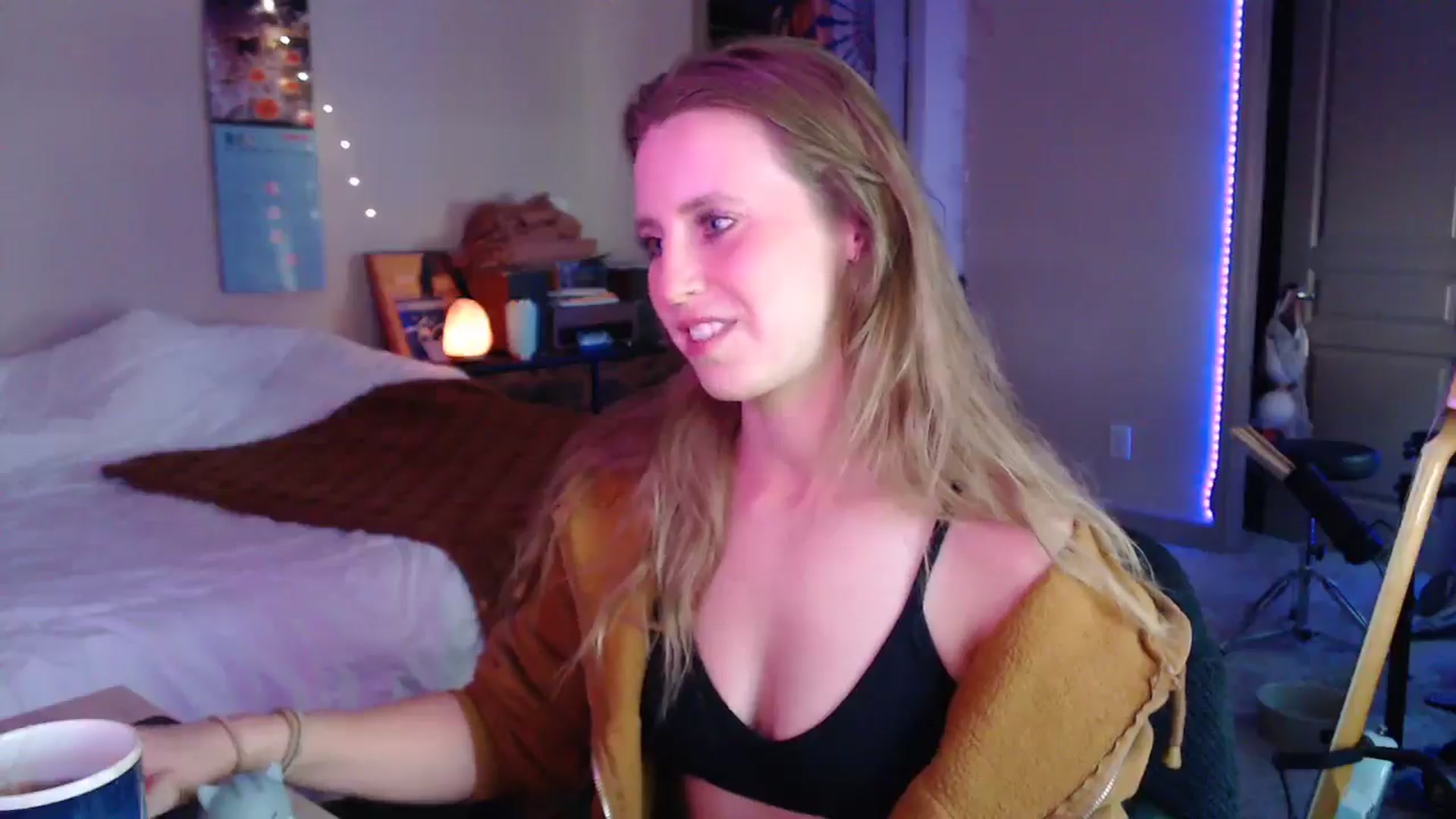 Gallery image thumbnail from Blake_Bardot's myfreecams stream on, 06/11/2024, 01:26 image 8 of 20