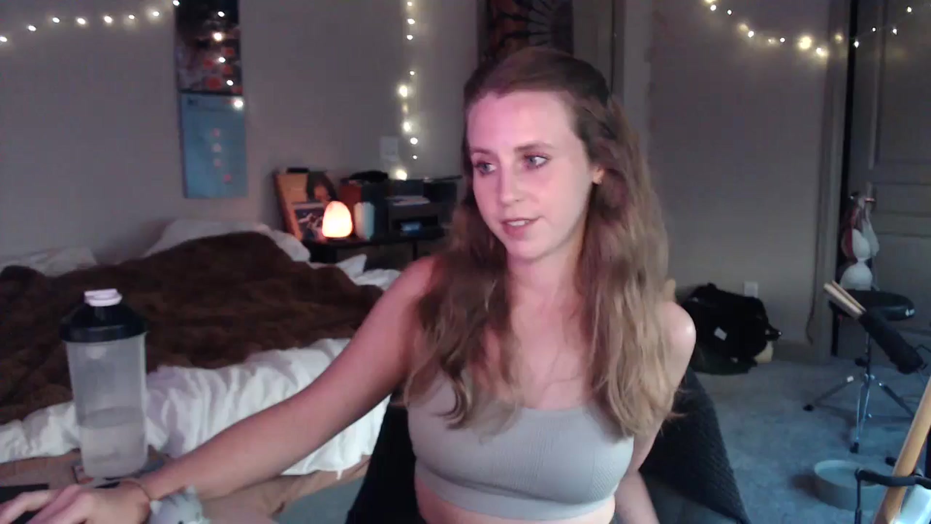 Gallery image thumbnail from Blake_Bardot's myfreecams stream on, 06/25/2024, 02:22 image 19 of 20