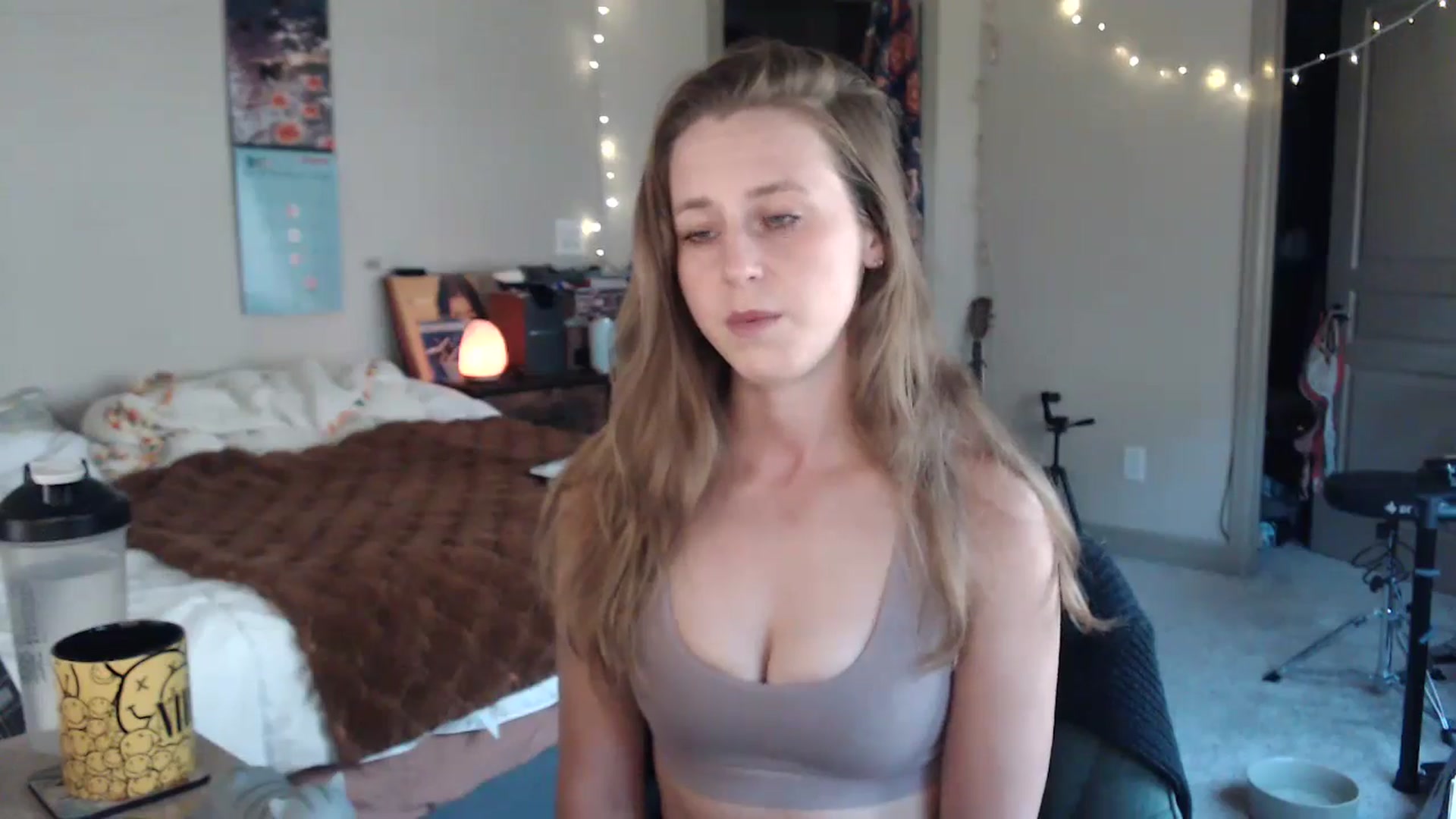 Gallery image thumbnail from Blake_Bardot's myfreecams stream on, 08/16/2024, 01:13 image 10 of 20