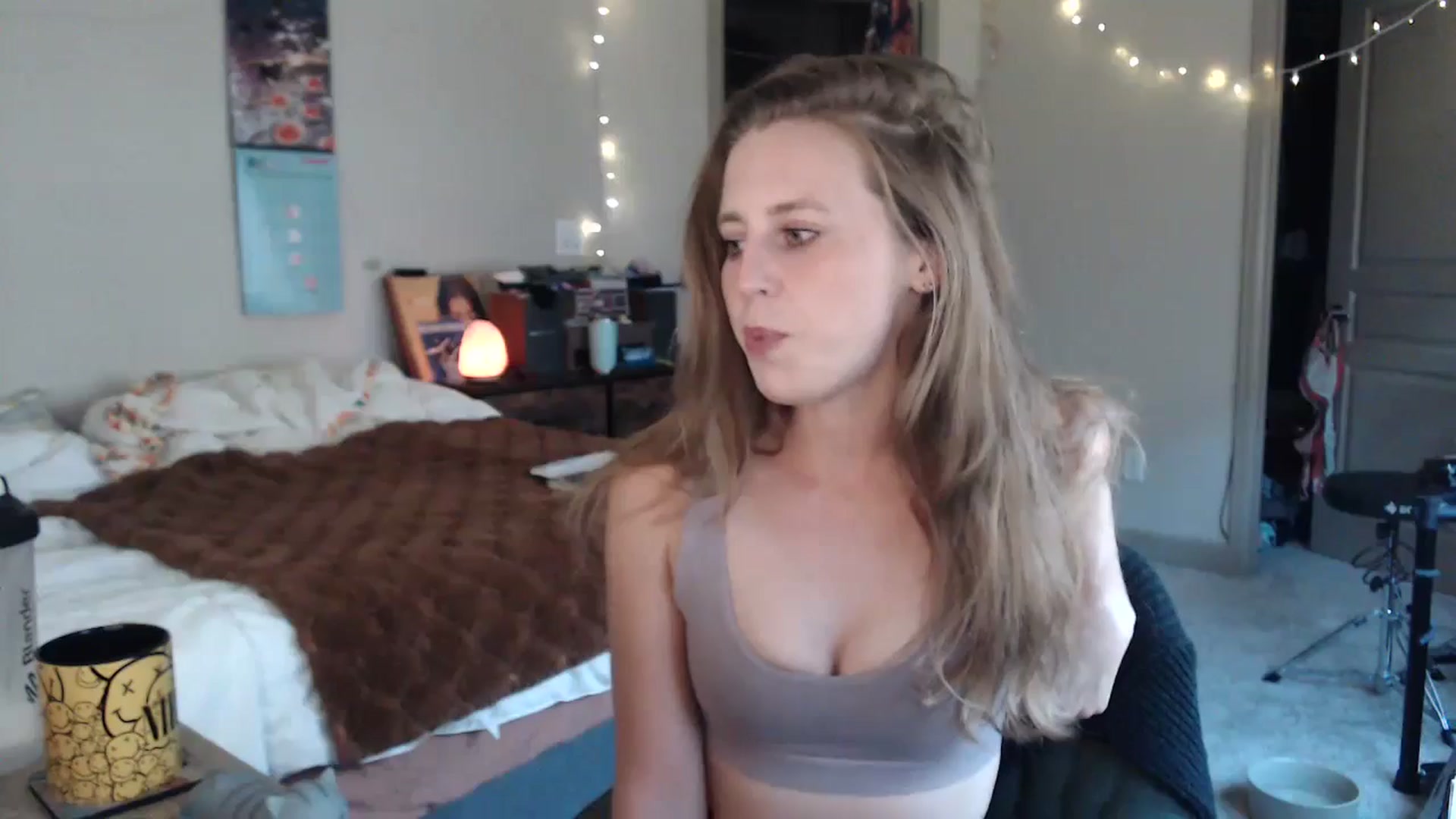 Gallery image thumbnail from Blake_Bardot's myfreecams stream on, 08/16/2024, 01:13 image 2 of 20
