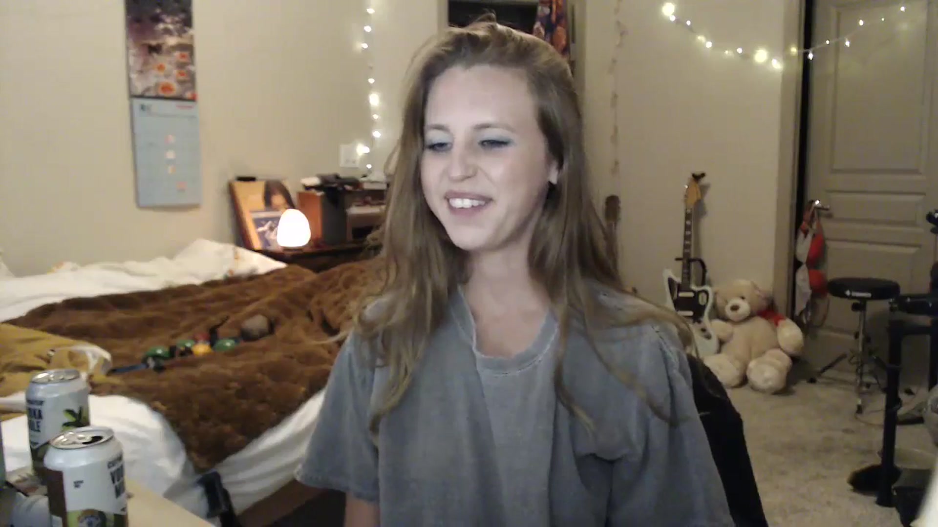 Gallery image thumbnail from Blake_Bardot's myfreecams stream on, 08/18/2024, 07:43 image 16 of 20