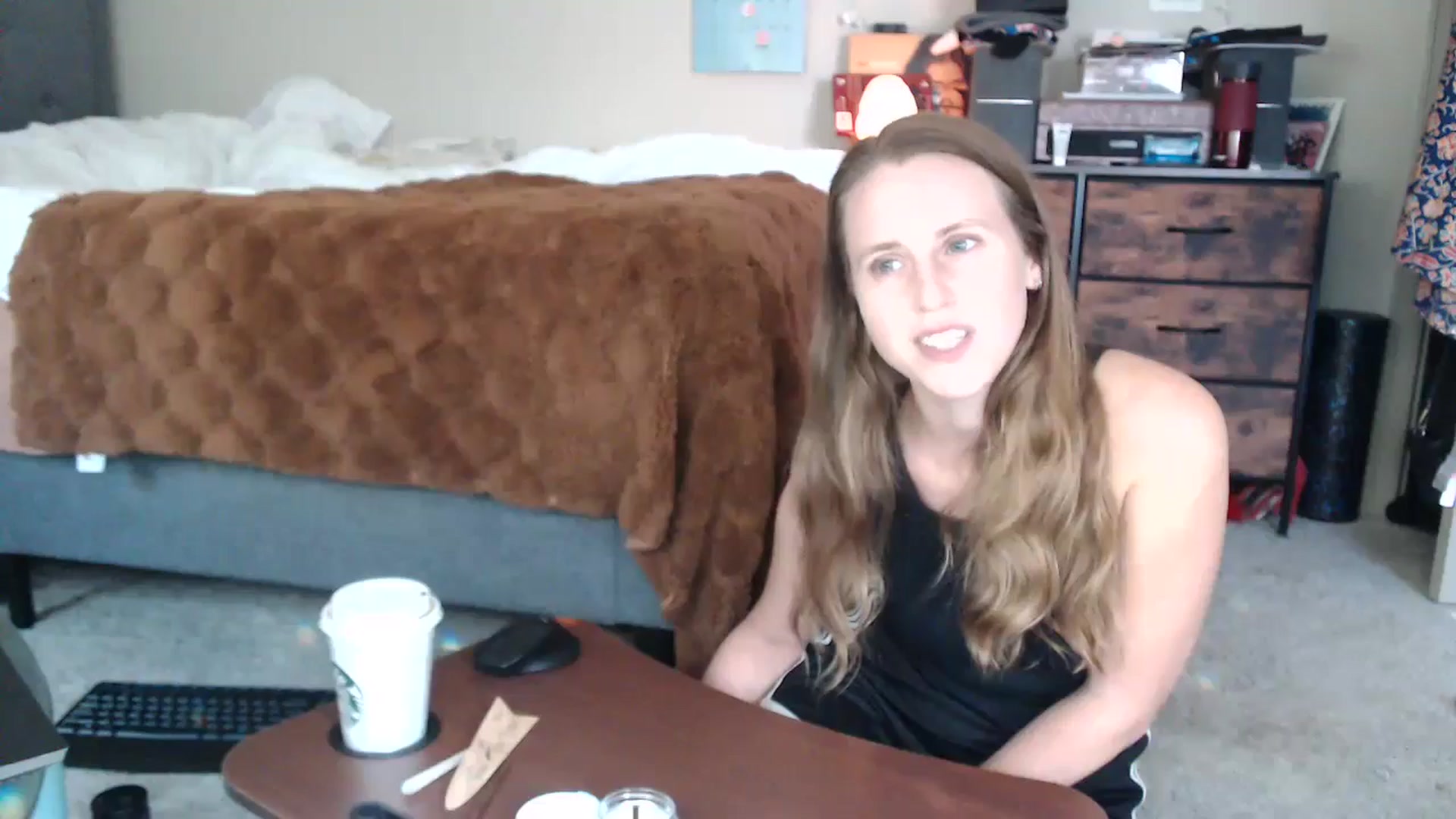 Gallery image thumbnail from Blake_Bardot's myfreecams stream on, 09/07/2024, 18:30 image 12 of 20