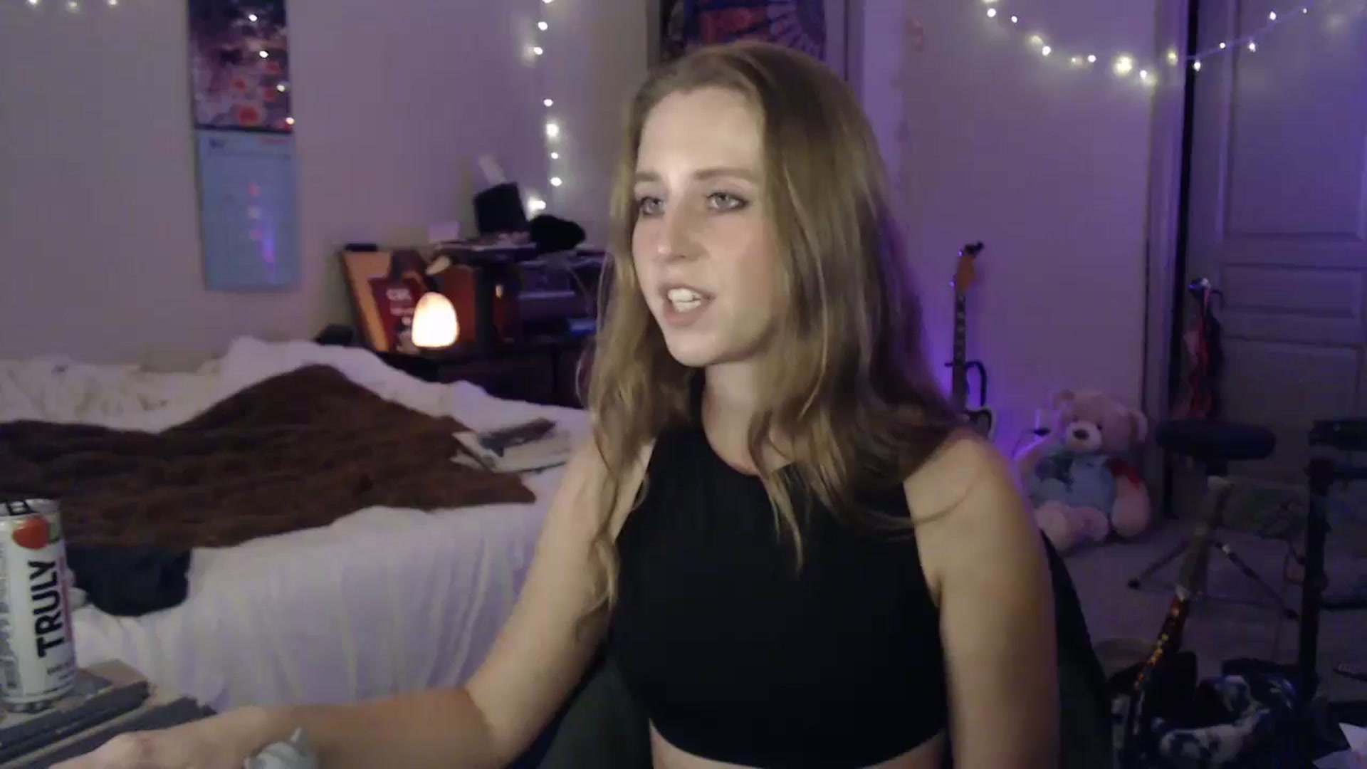 Gallery image thumbnail from Blake_Bardot's myfreecams stream on, 10/10/2024, 07:10 image 3 of 20