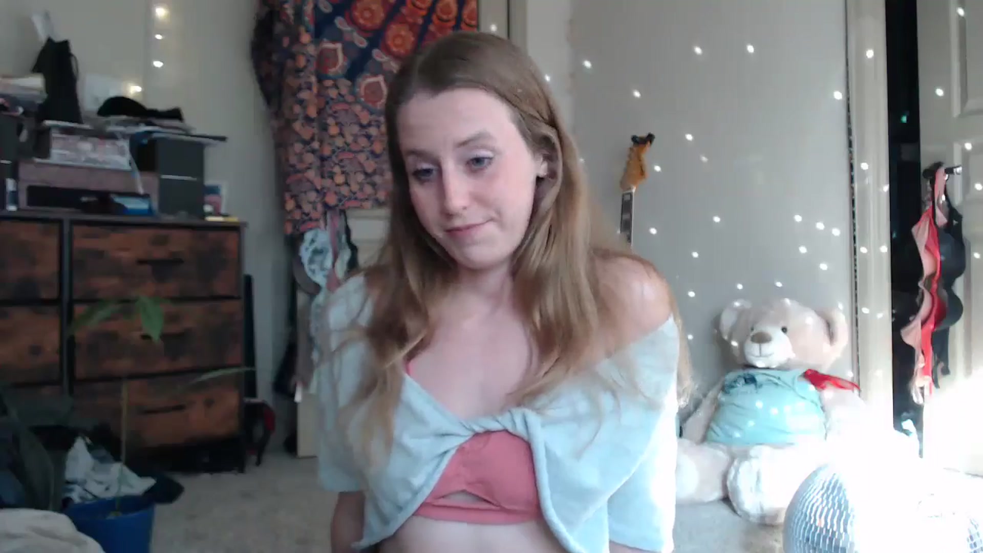Gallery image thumbnail from Blake_Bardot's myfreecams stream on, 10/15/2024, 23:43 image 4 of 20
