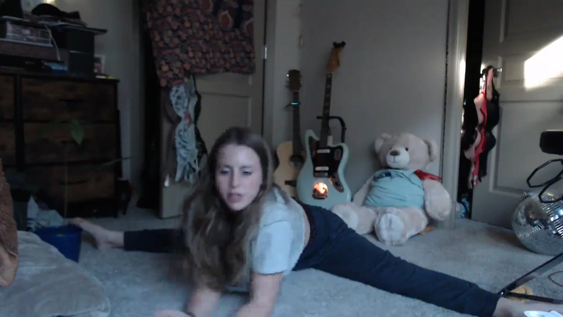 Gallery image thumbnail from Blake_Bardot's myfreecams stream on, 10/16/2024, 24:12 image 10 of 20
