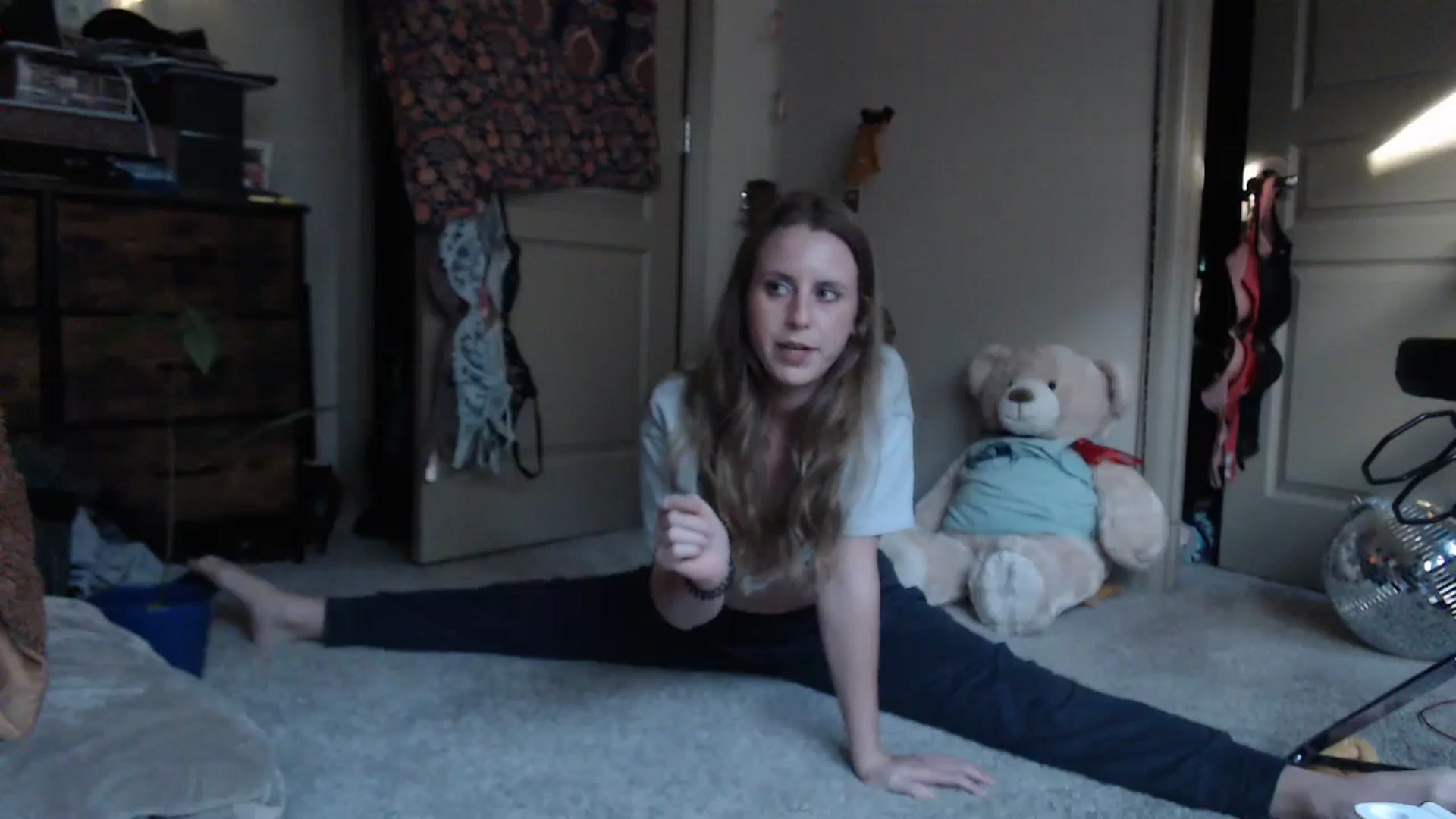 Gallery image thumbnail from Blake_Bardot's myfreecams stream on, 10/16/2024, 24:12 image 11 of 20