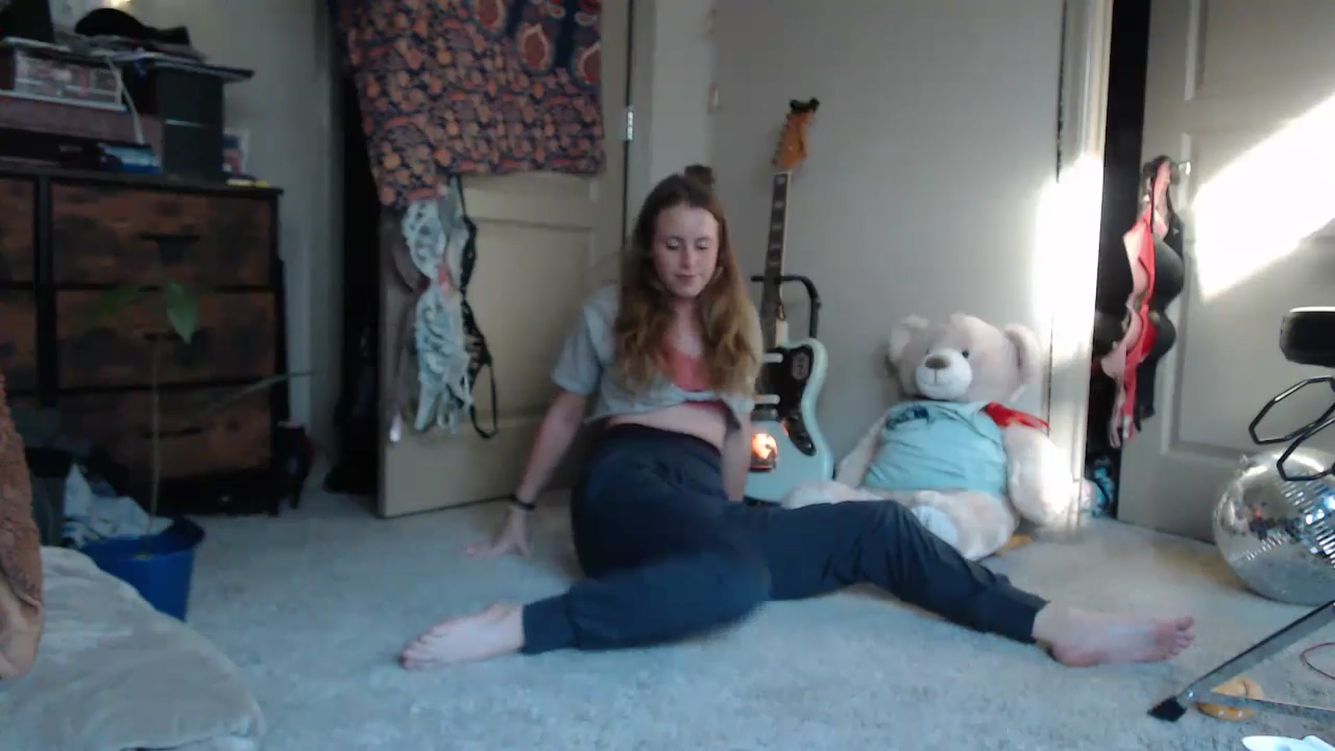 Gallery image thumbnail from Blake_Bardot's myfreecams stream on, 10/16/2024, 24:12 image 4 of 20