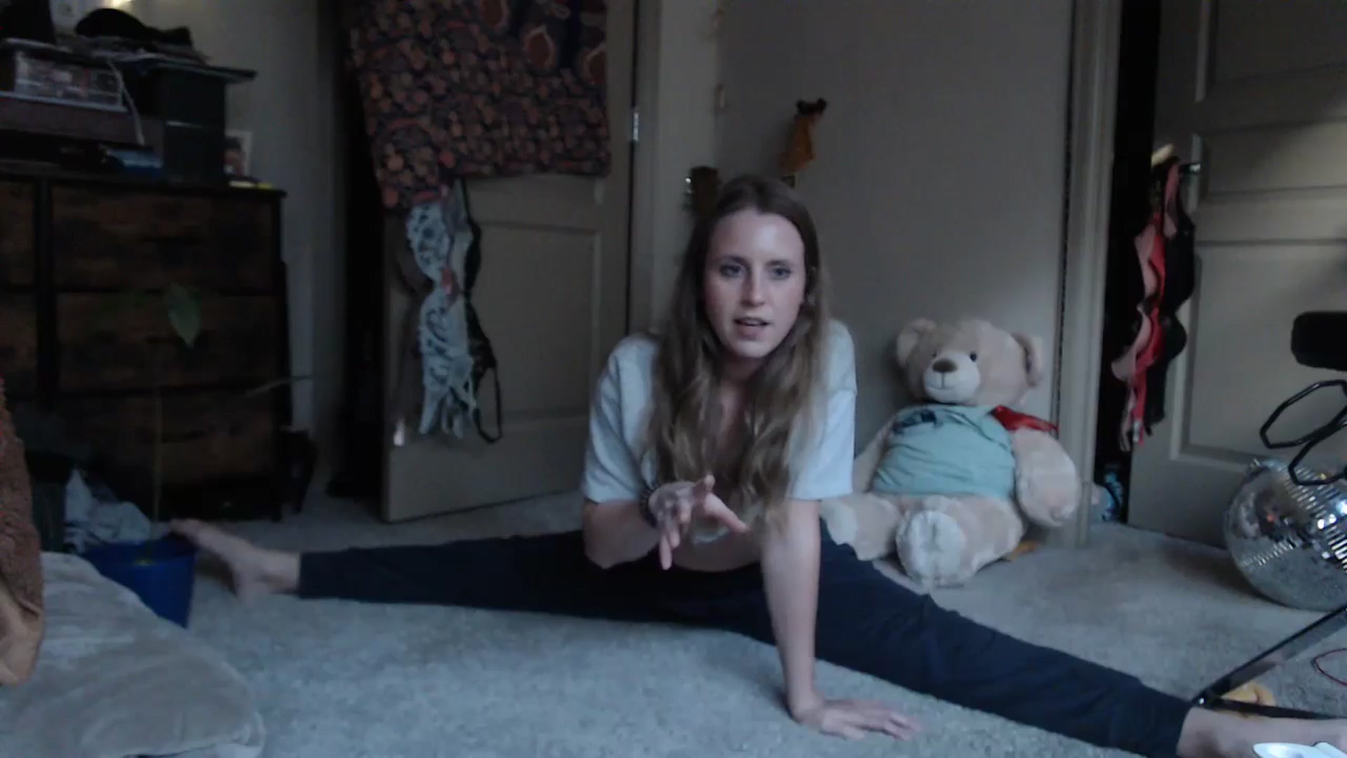 Gallery image thumbnail from Blake_Bardot's myfreecams stream on, 10/16/2024, 24:12 image 12 of 20
