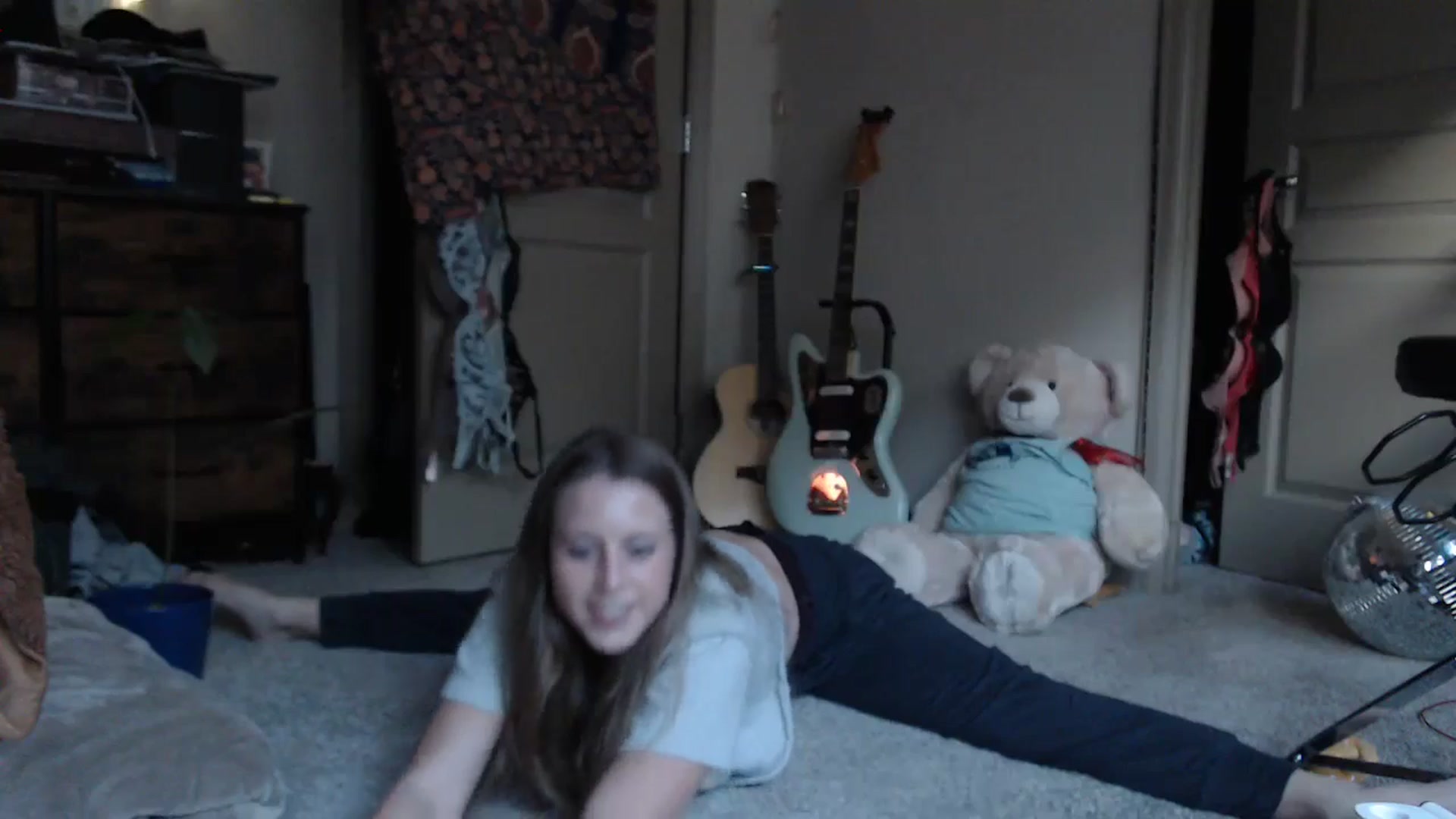 Gallery image thumbnail from Blake_Bardot's myfreecams stream on, 10/16/2024, 24:12 image 13 of 20