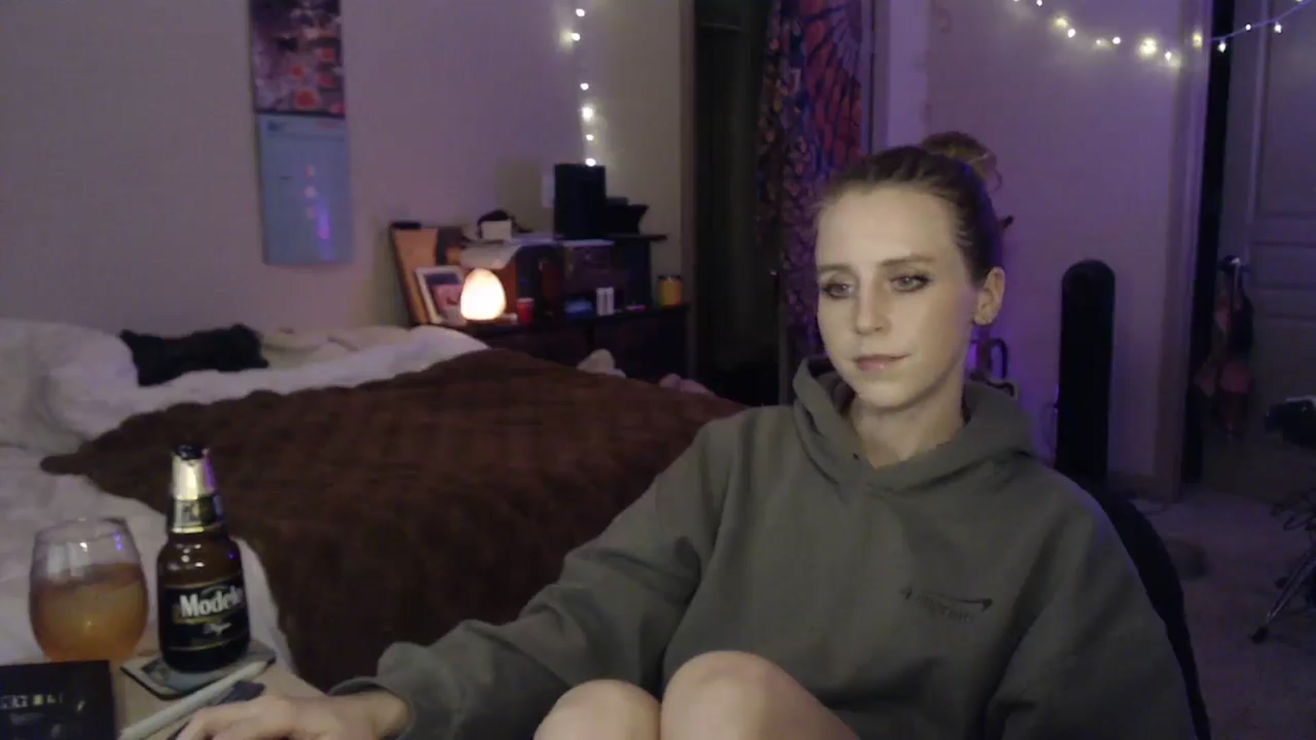 Gallery image thumbnail from Blake_Bardot's myfreecams stream on, 12/10/2024, 05:22 image 8 of 20
