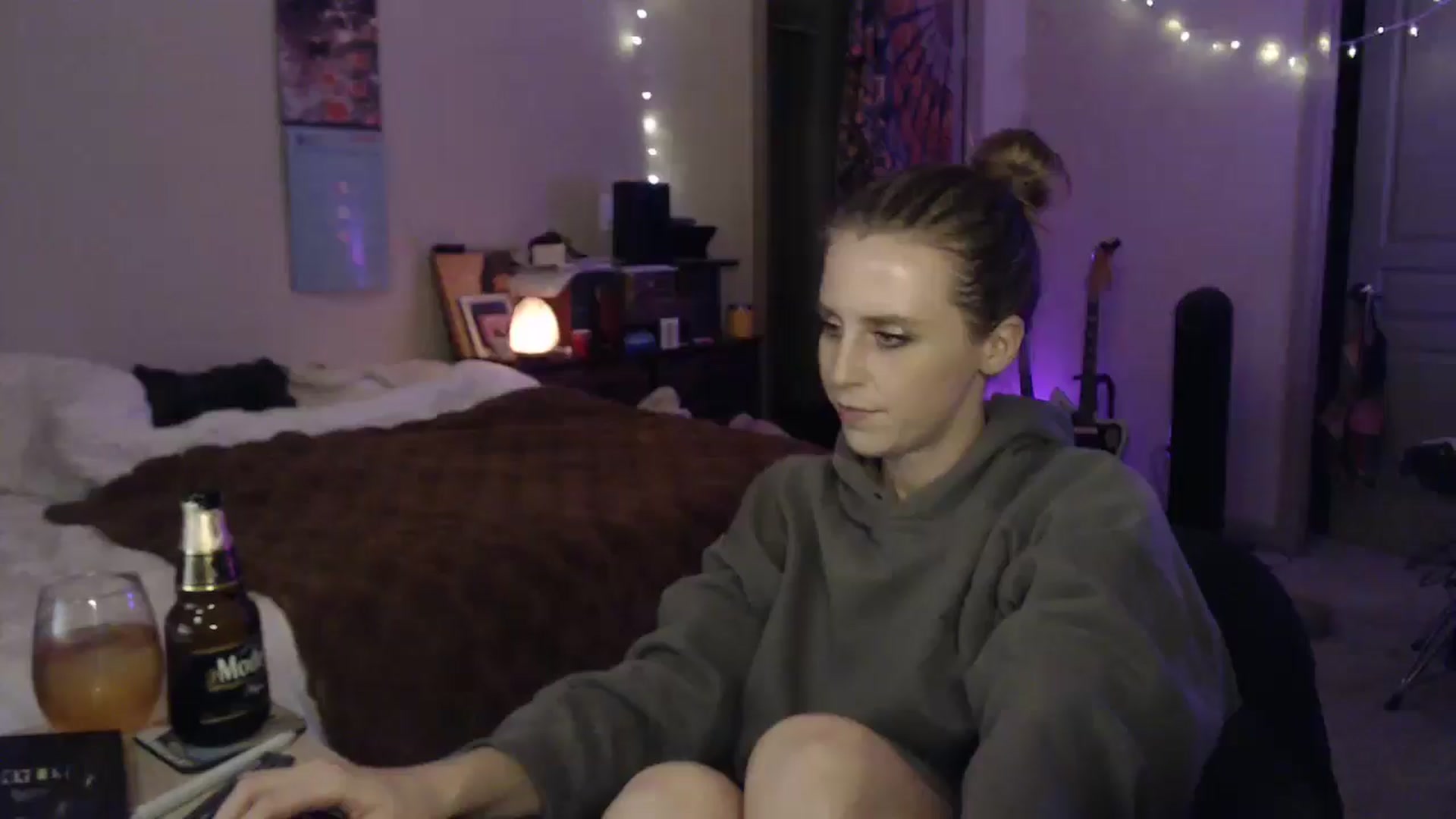 Gallery image thumbnail from Blake_Bardot's myfreecams stream on, 12/10/2024, 05:22 image 10 of 20