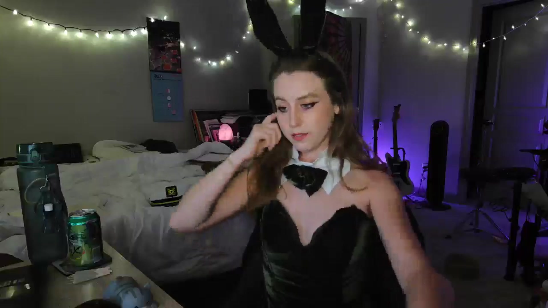 Gallery image thumbnail from Blake_Bardot's myfreecams stream on, 04/21/2025, 03:48 image 16 of 20