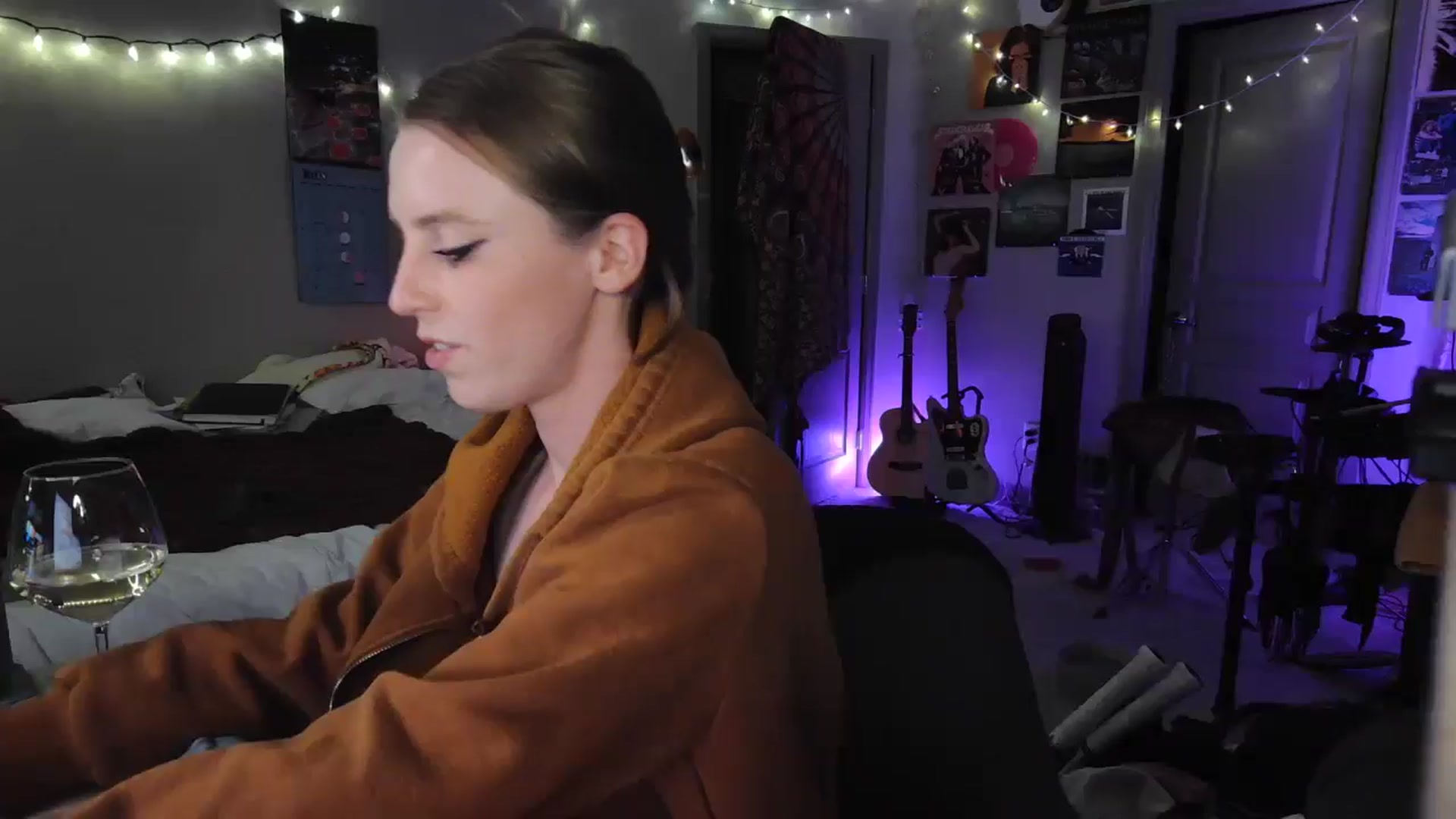 Gallery image thumbnail from Blake_Bardot's myfreecams stream on, 05/16/2025, 03:47 image 15 of 20