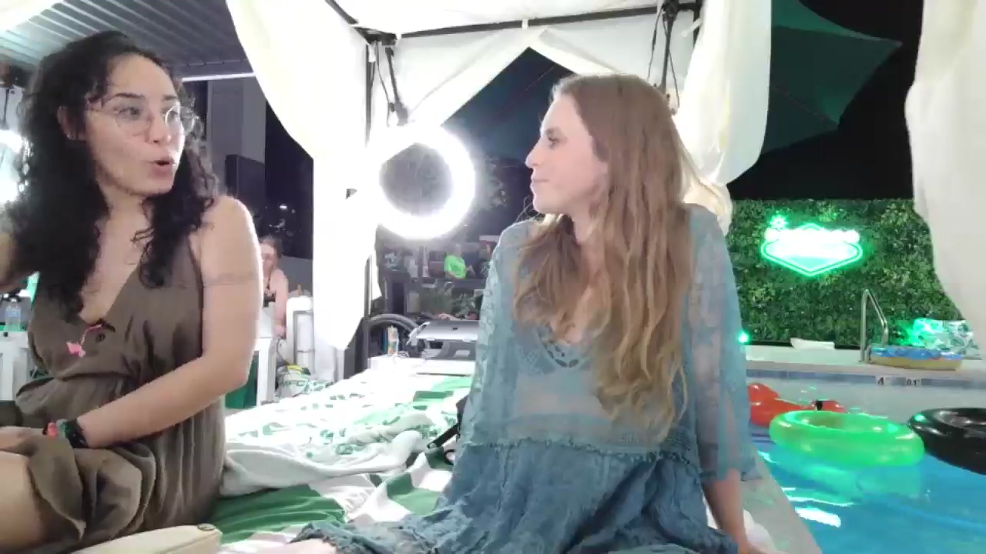 Gallery image thumbnail from Blake_Bardot's myfreecams stream on, 05/21/2025, 05:01 image 15 of 20