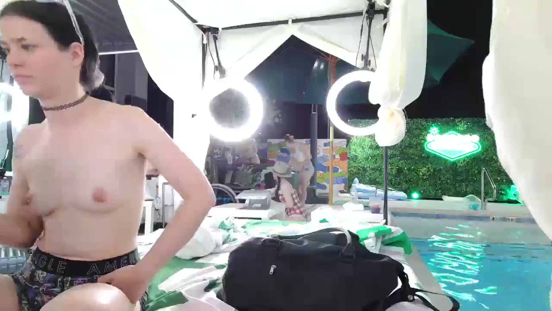 Gallery image thumbnail from Blake_Bardot's myfreecams stream on, 05/21/2025, 06:38 image 2 of 20