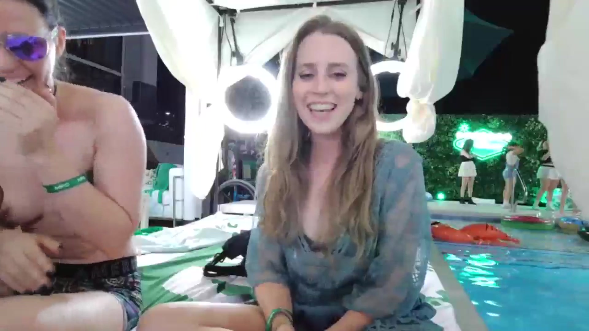 Gallery image thumbnail from Blake_Bardot's myfreecams stream on, 05/21/2025, 06:38 image 13 of 20